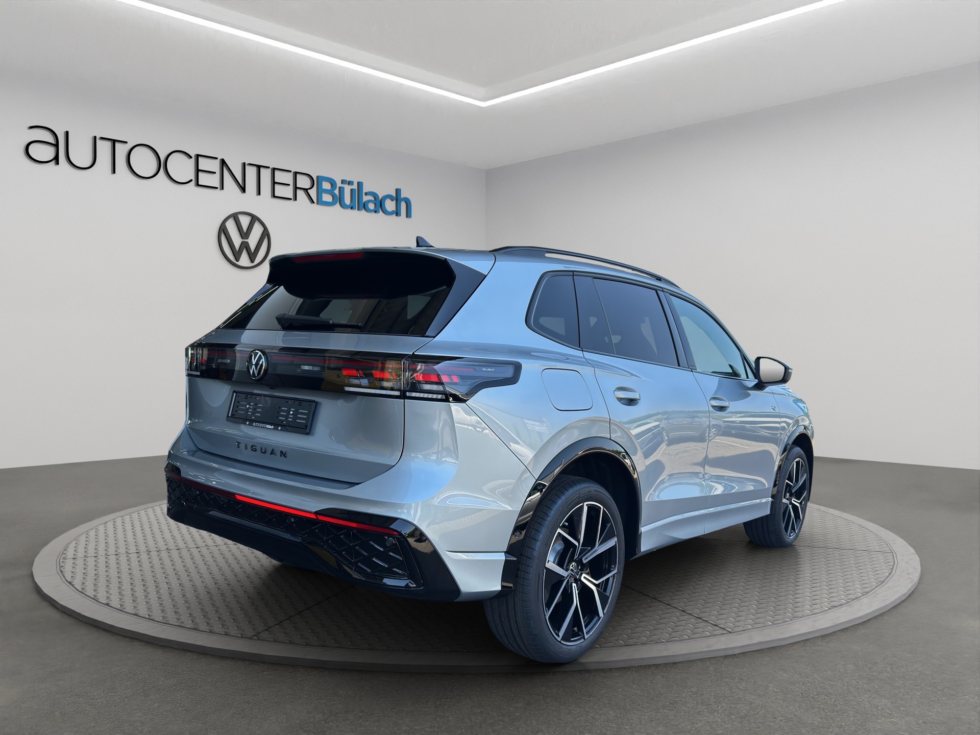 VW Tiguan 2.0 TDI SCR R-Line United 4Motion DSG-image-4