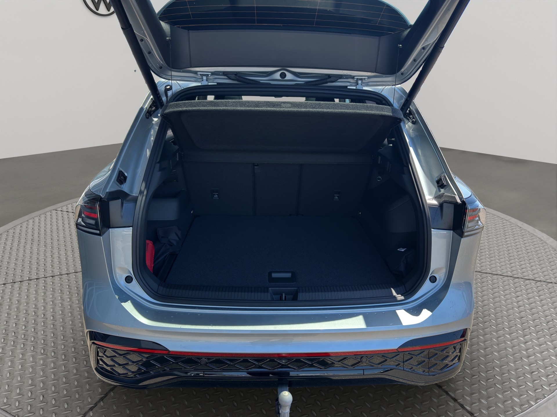 VW Tiguan 2.0 TDI SCR R-Line United 4Motion DSG-image-15
