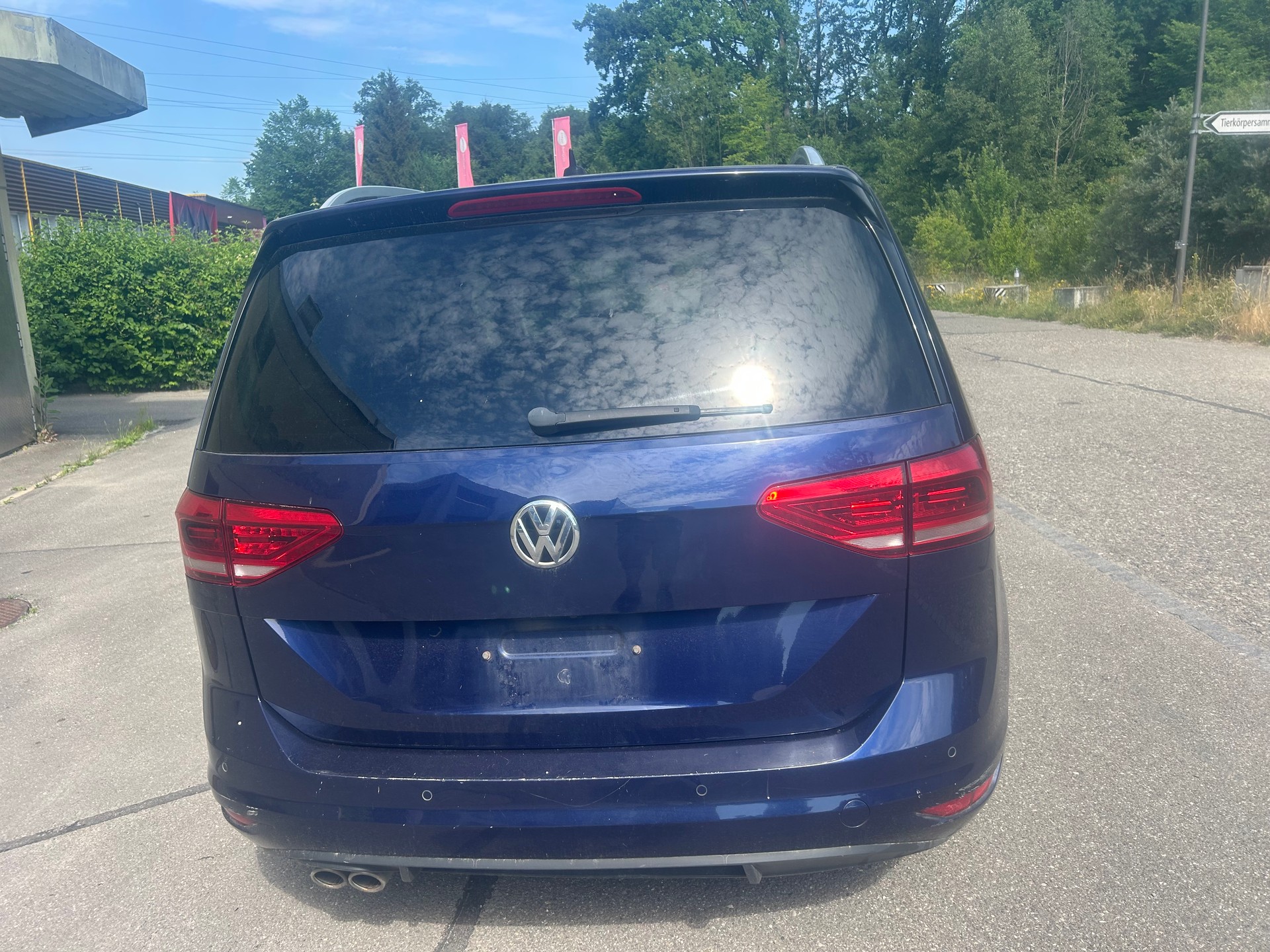 VW Touran 2.0 TDI BlueMotion Technology Highline DSG-image-3