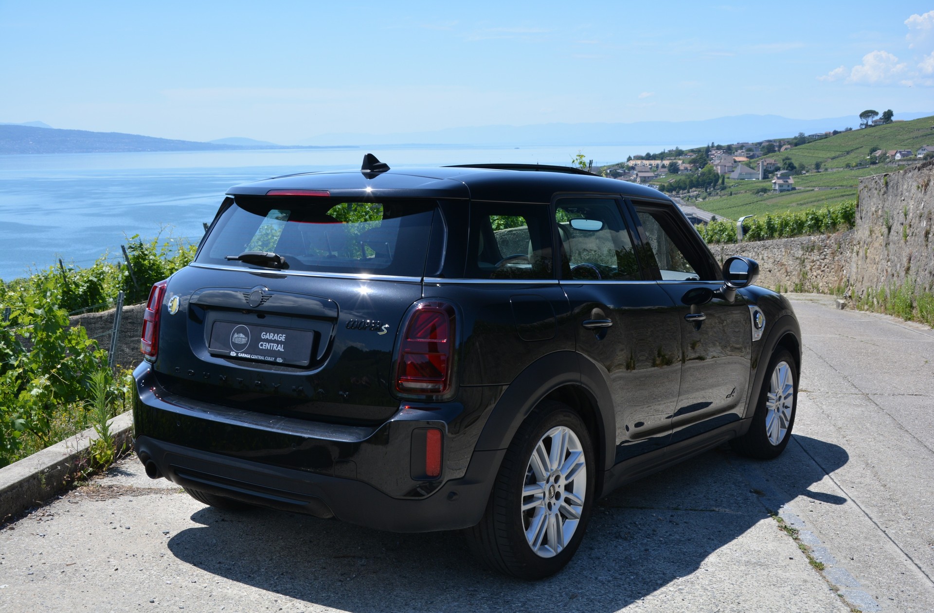 MINI Countryman Cooper SE ALL4 PHEV Steptronic-image-3