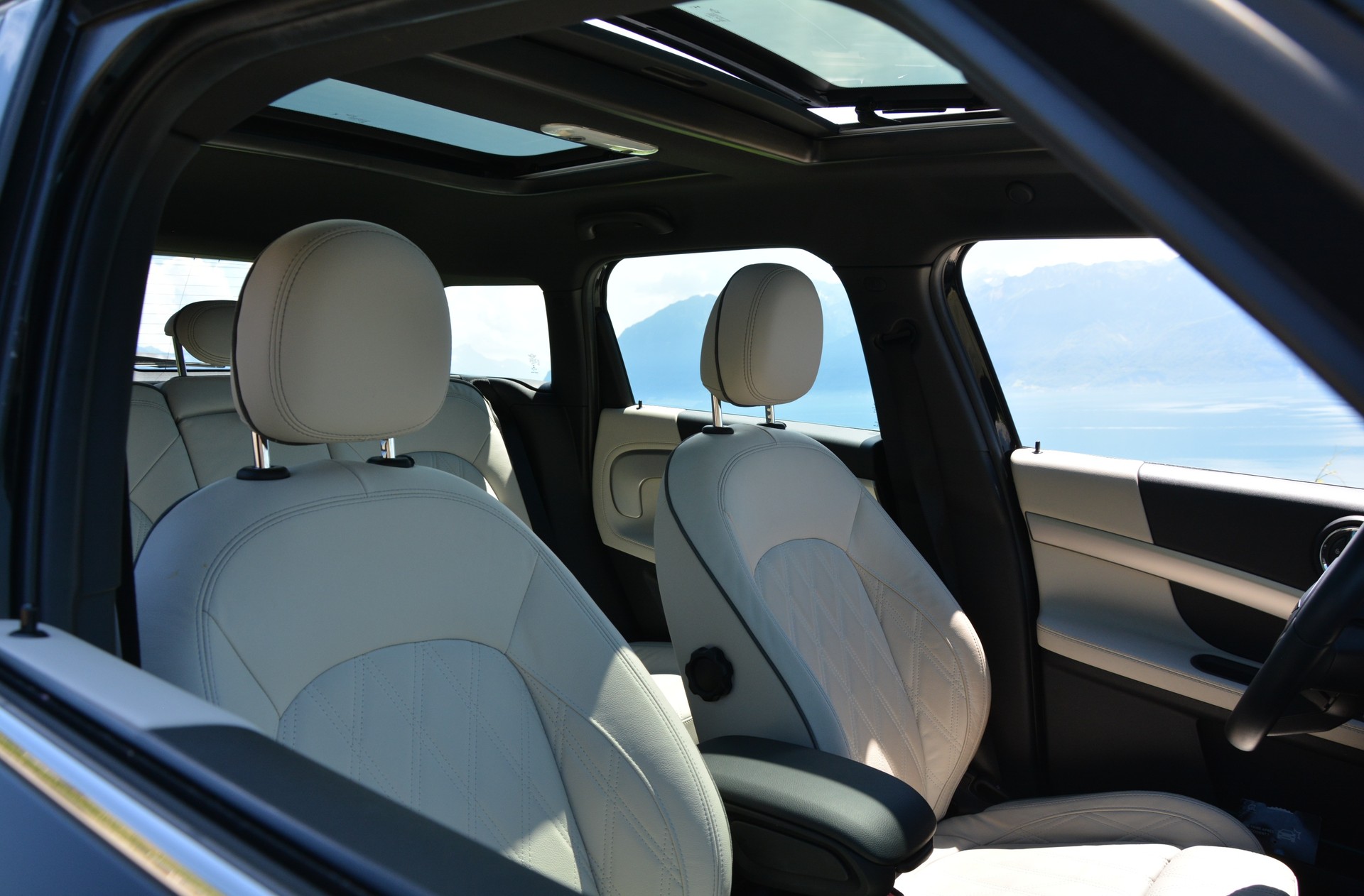MINI Countryman Cooper SE ALL4 PHEV Steptronic-image-7