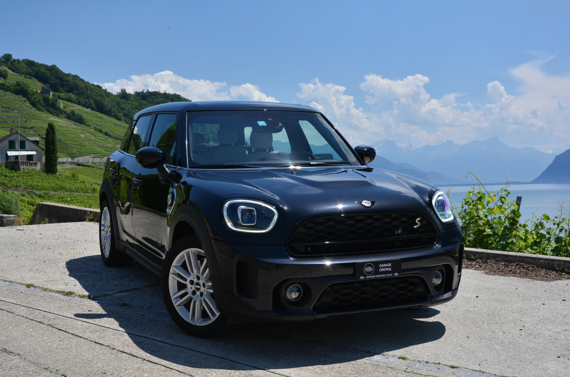 MINI Countryman Cooper SE ALL4 PHEV Steptronic-image-0
