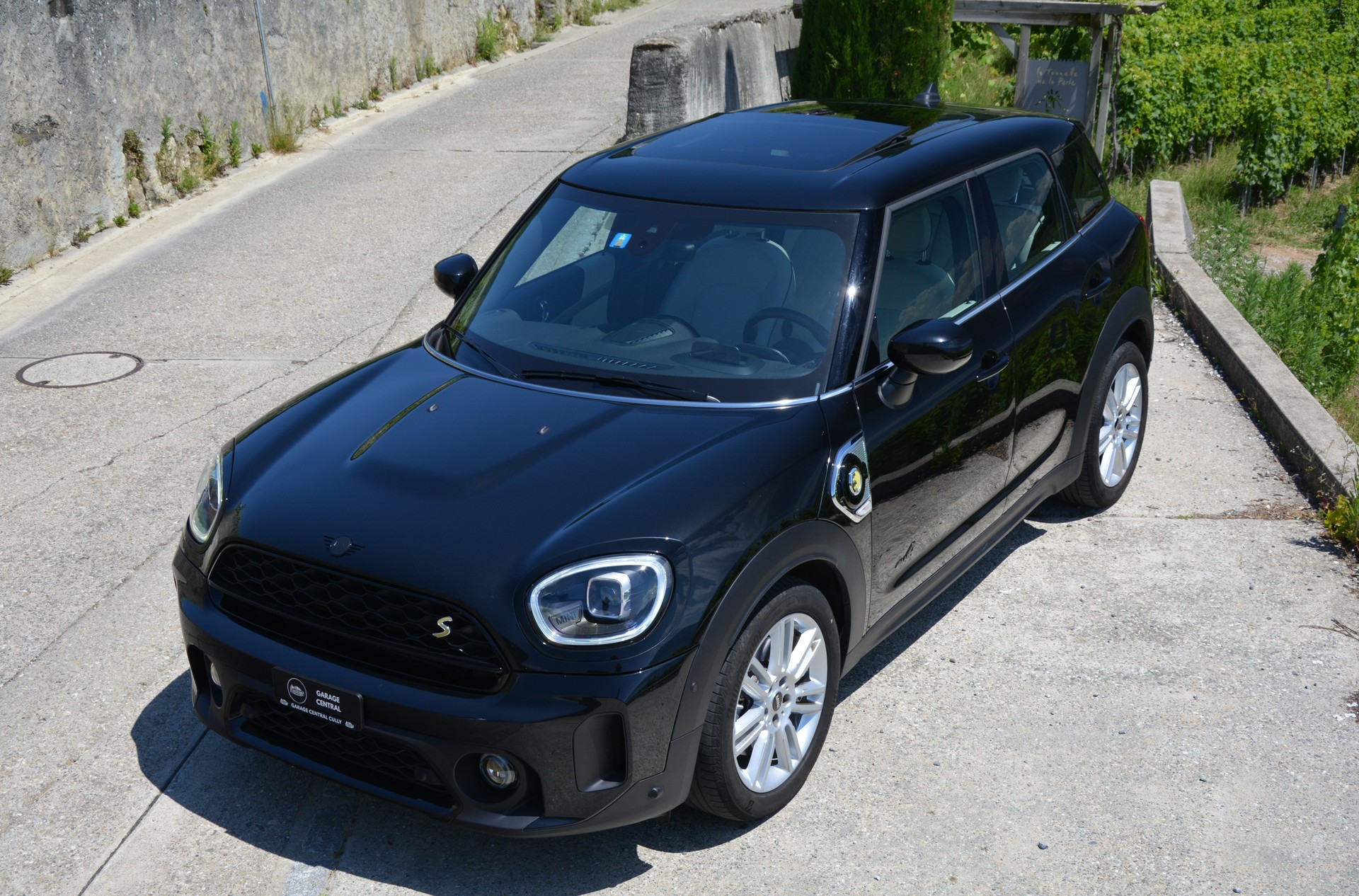 MINI Countryman Cooper SE ALL4 PHEV Steptronic-image-1