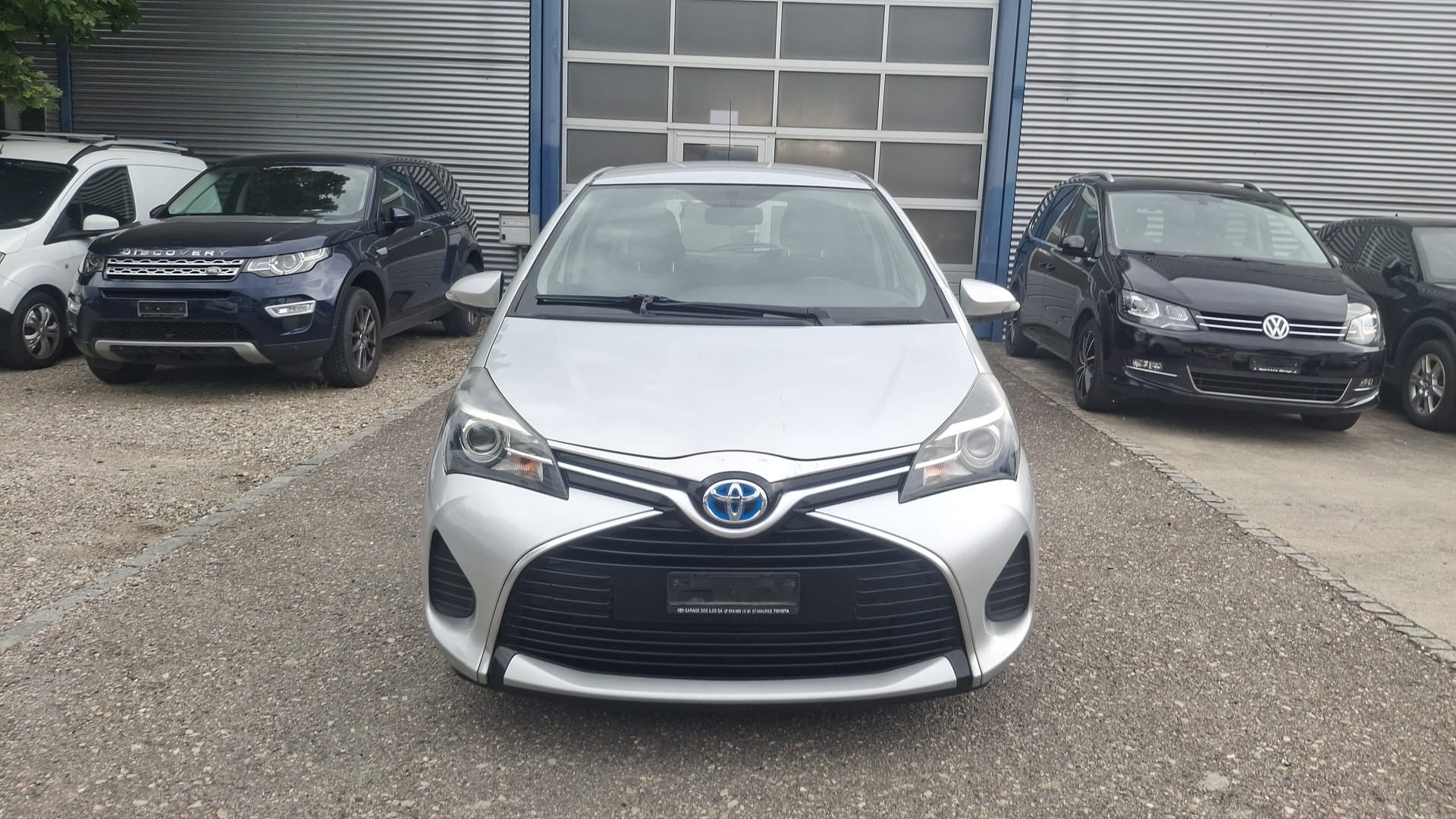 TOYOTA Yaris 1.5 VVT-i Hybrid Trend e-CVT-image-0