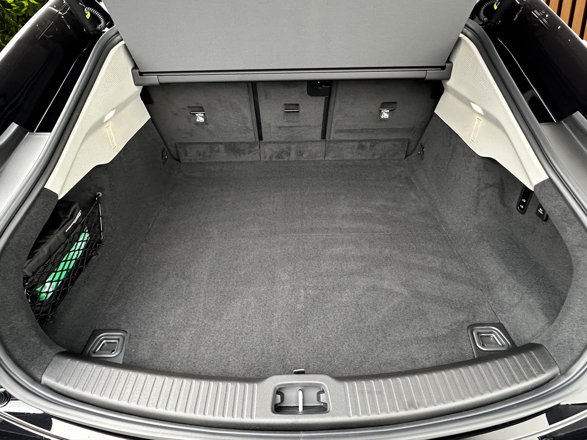 VOLVO ES90 Ultra-image-16