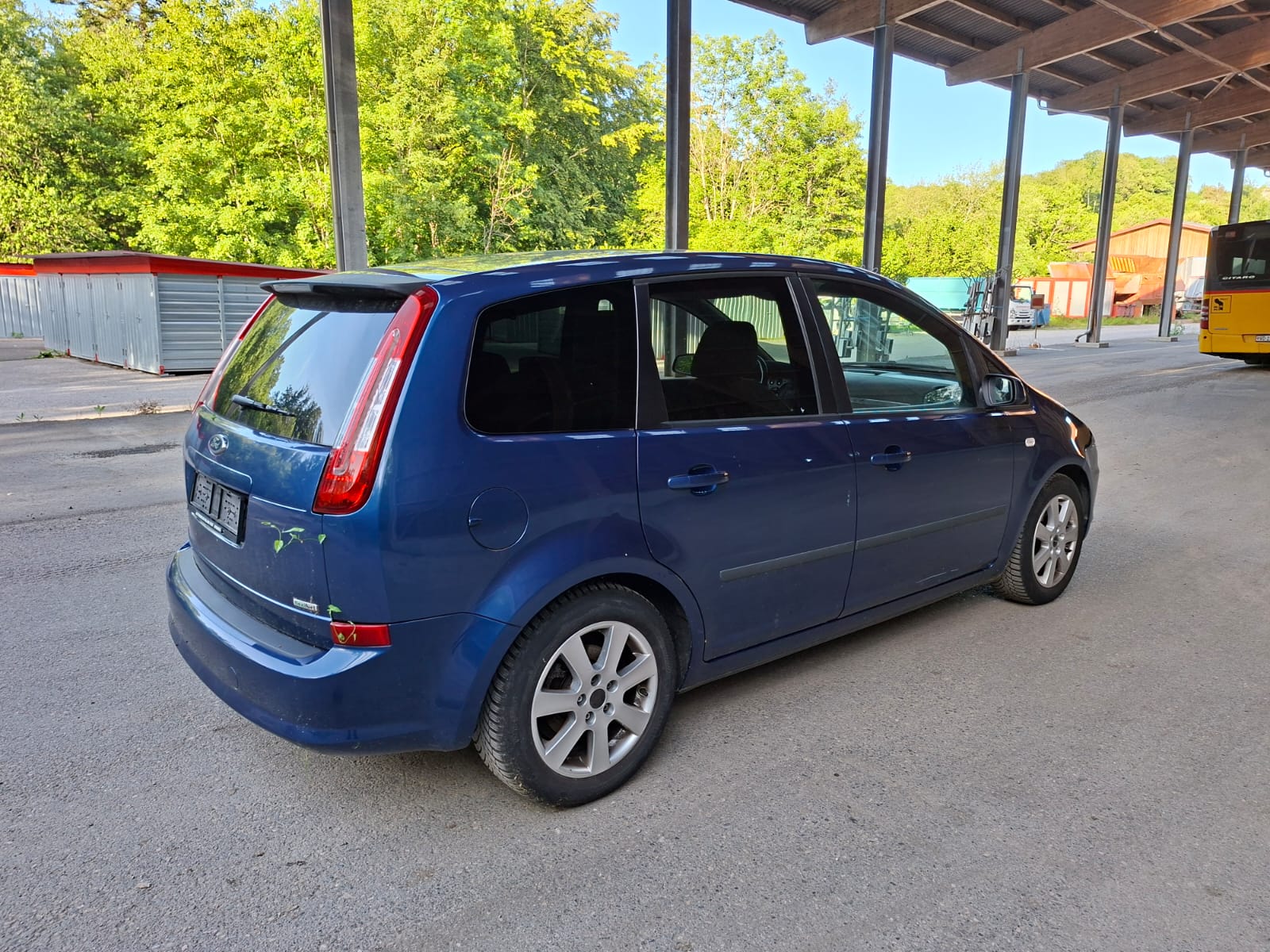 FORD C-Max 1.8 Flexifuel Titanium-image-1