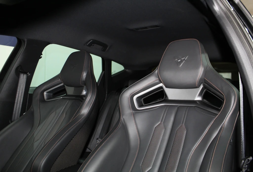 CUPRA Formentor 2.5TSI VZ5 4Drive DSG CUPBucket Sportschalensitze Vollleder / CH-Fahrzeug-image-8