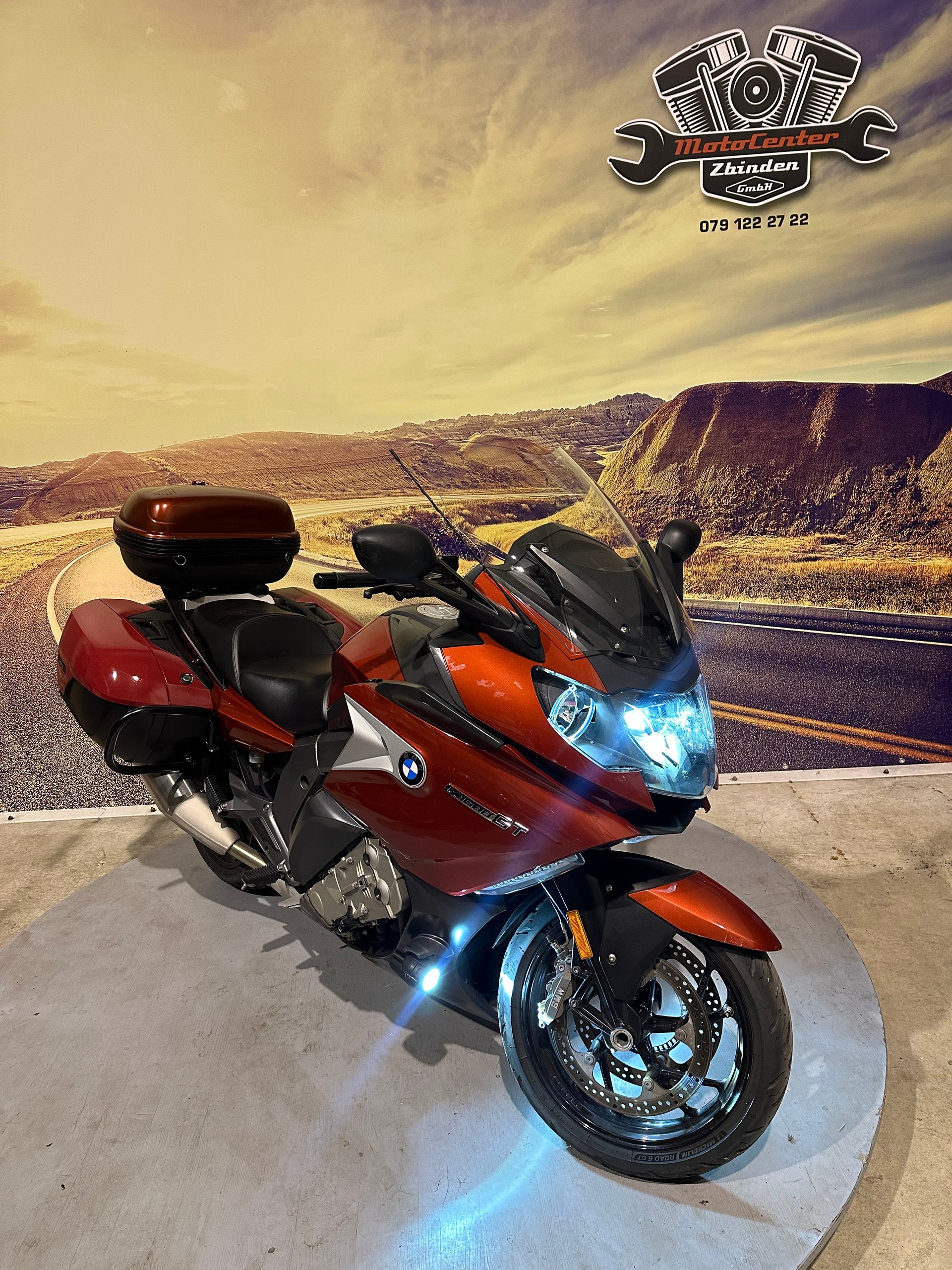 BMW K 1600 GT mit Rückwärtsgang-showroom-element-1