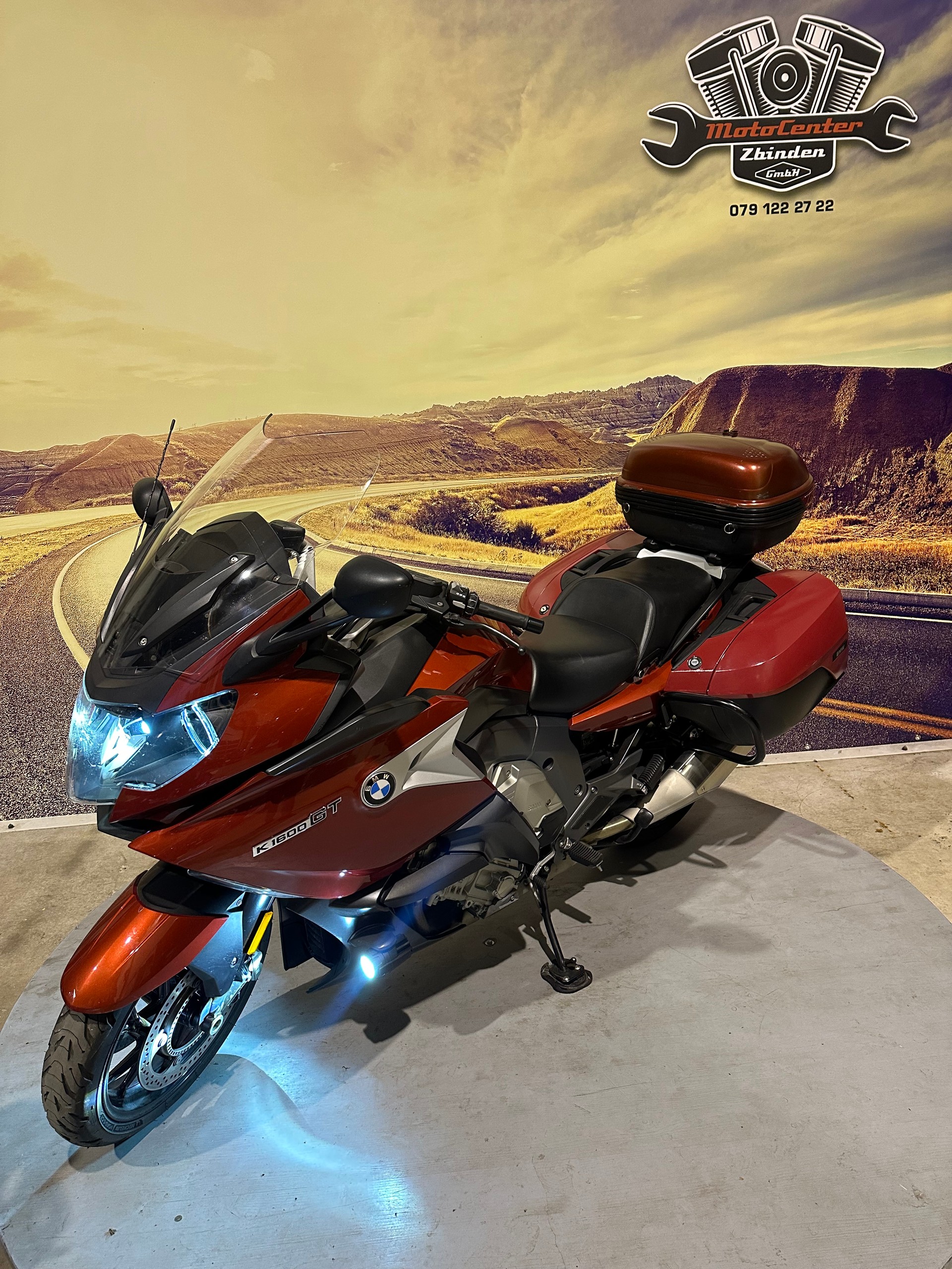 BMW K 1600 GT mit Rückwärtsgang-showroom-element-3