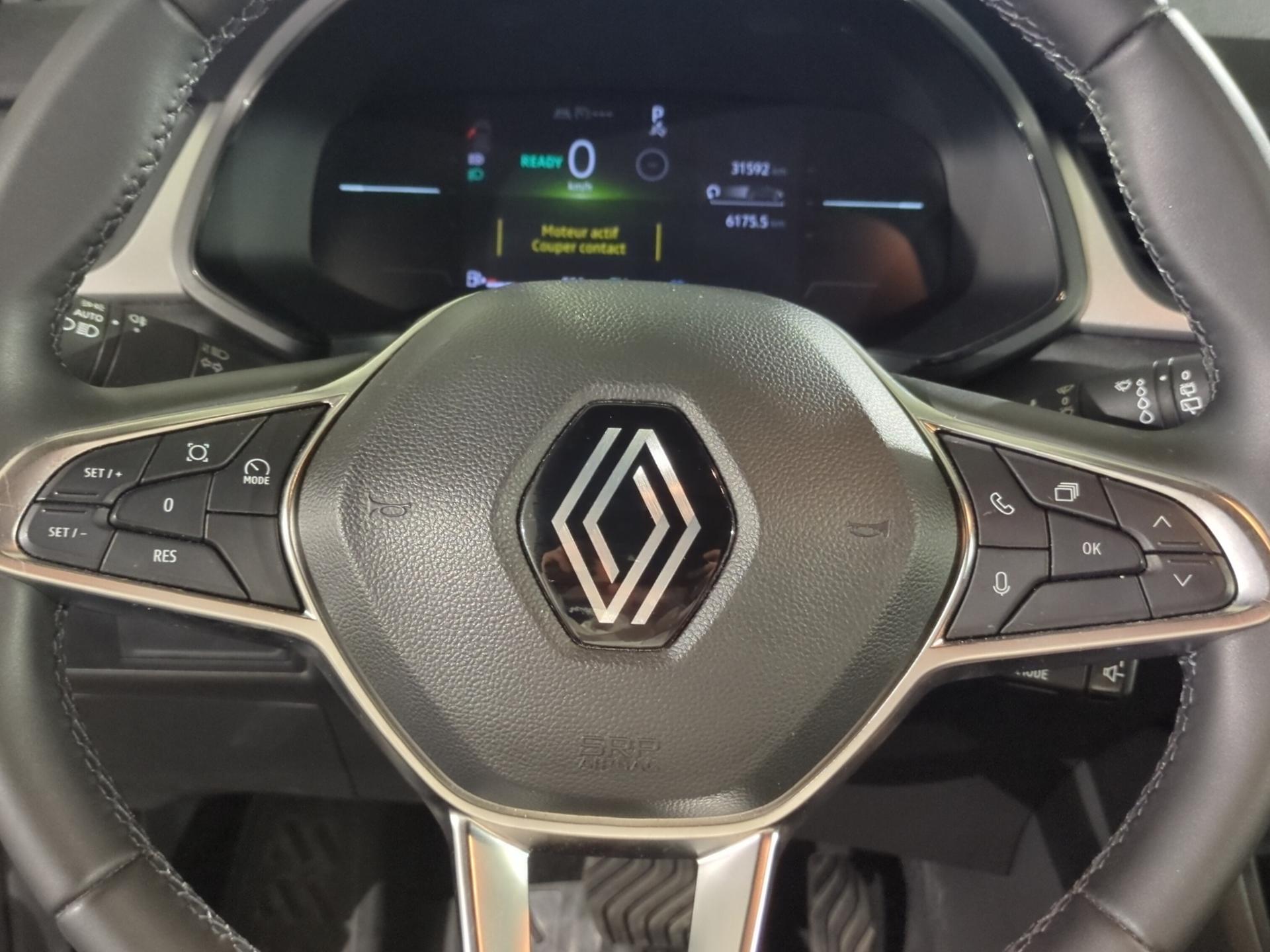RENAULT Captur 1.6 E-Tech 145 Evolution DHT-image-22