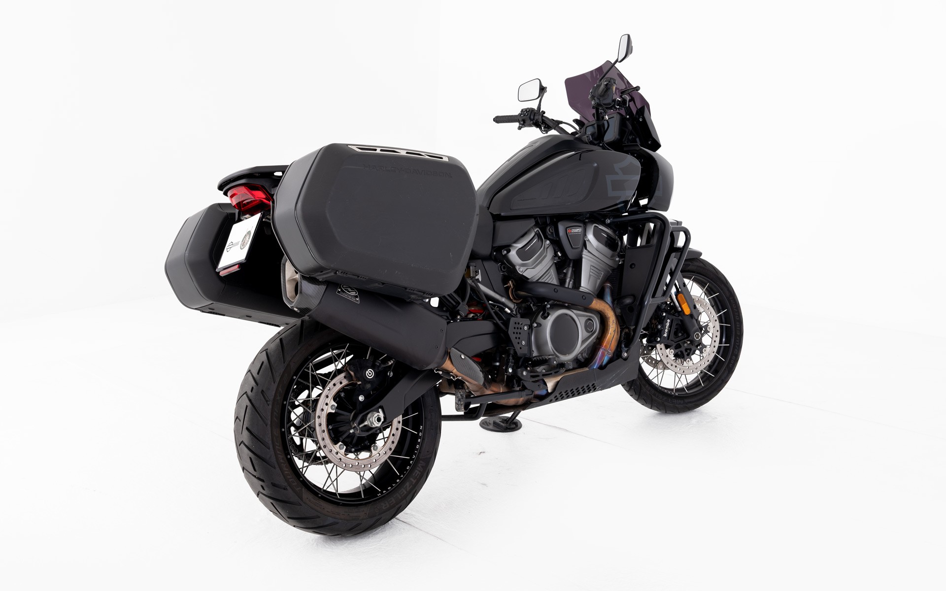 HARLEY-DAVIDSON RA Pan America 1250 Special-showroom-element-2