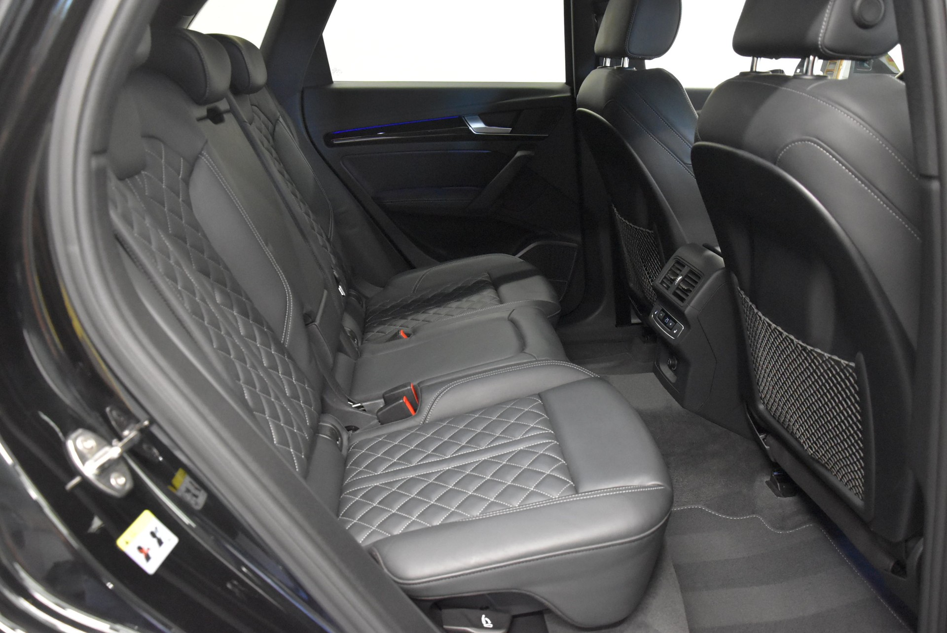 AUDI Q5 55 TFSI e PHEV S line quattro S-tronic-image-9