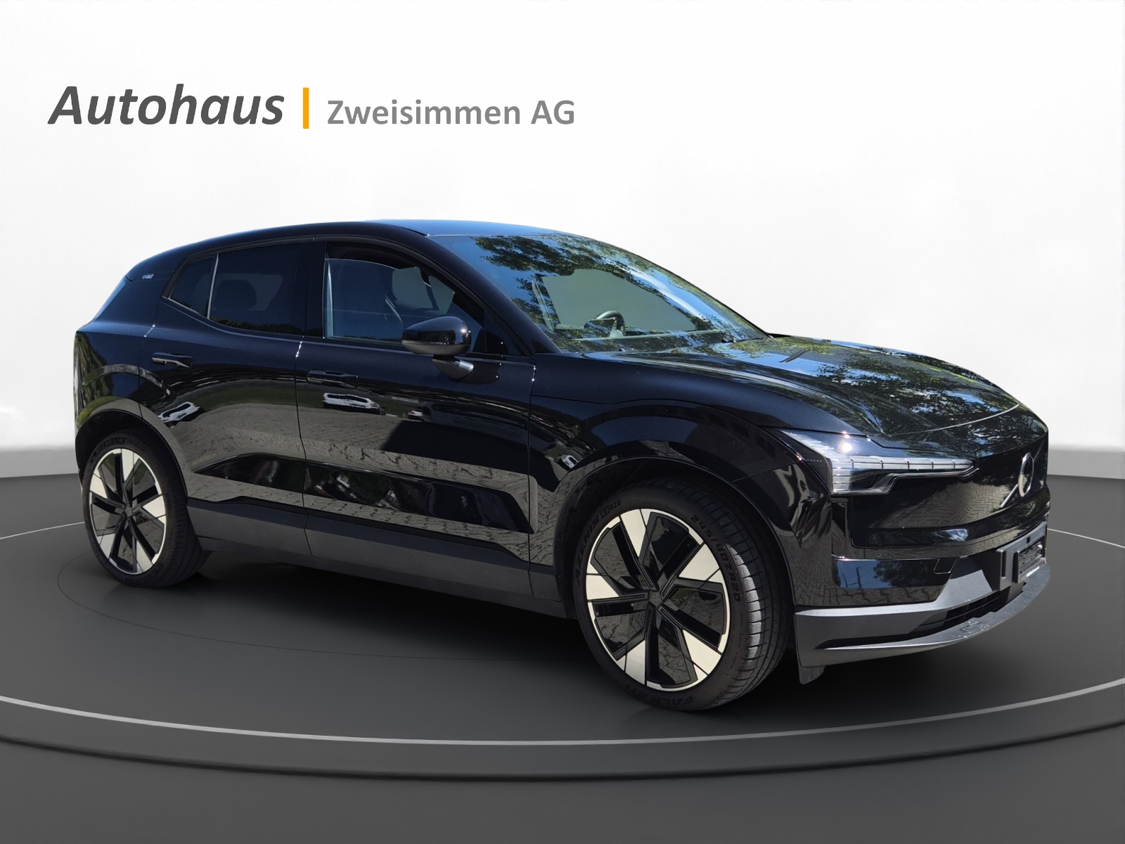 VOLVO EX30 E60 69kWh Twin Plus-image-4