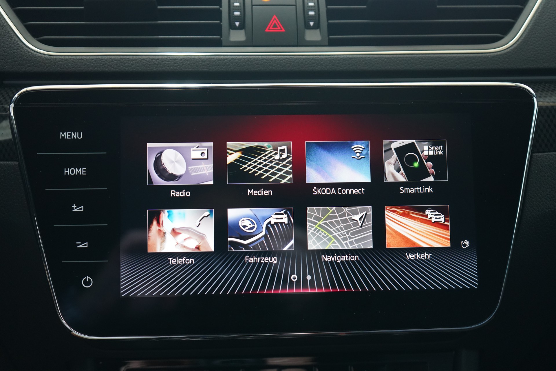 SKODA Superb Combi 2.0 TDi SportLine+ 4x4 DSG-image-19