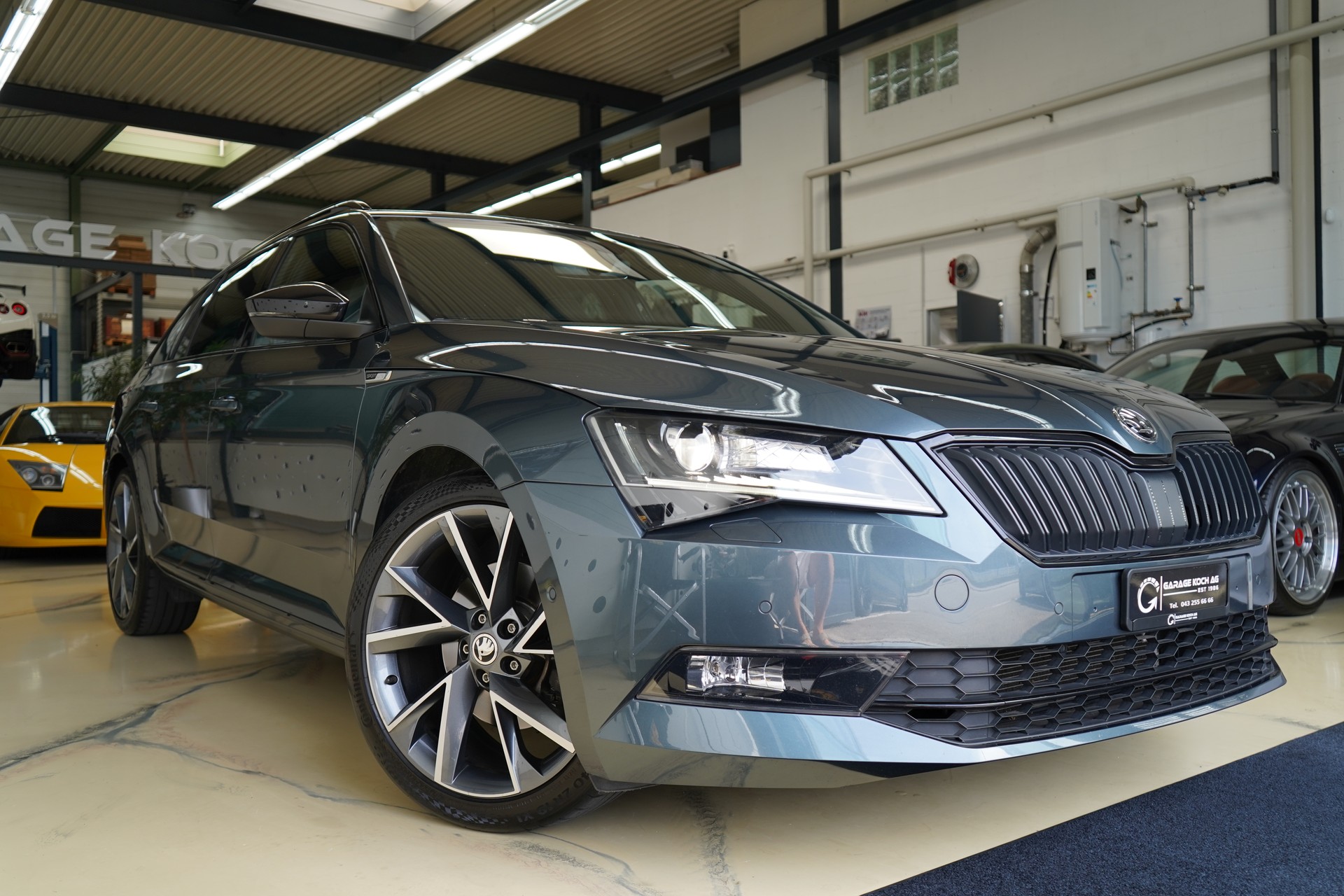 SKODA Superb Combi 2.0 TDi SportLine+ 4x4 DSG-image-11
