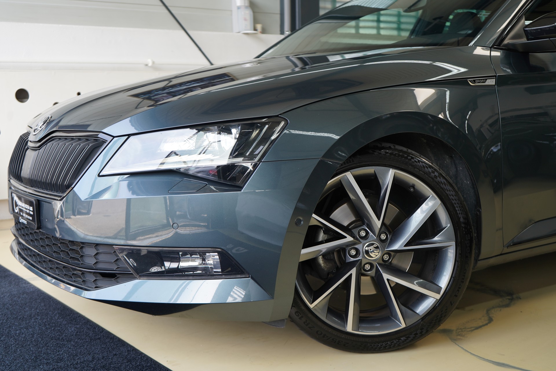 SKODA Superb Combi 2.0 TDi SportLine+ 4x4 DSG-image-3
