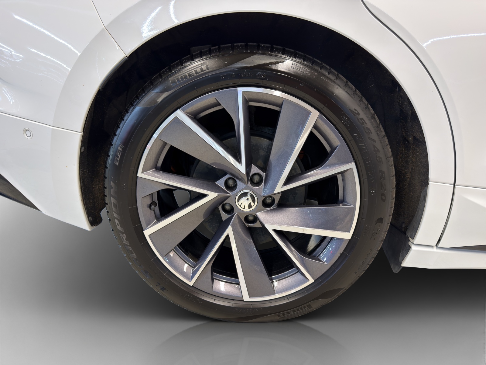 SKODA Enyaq iV 80x SportLine-image-15
