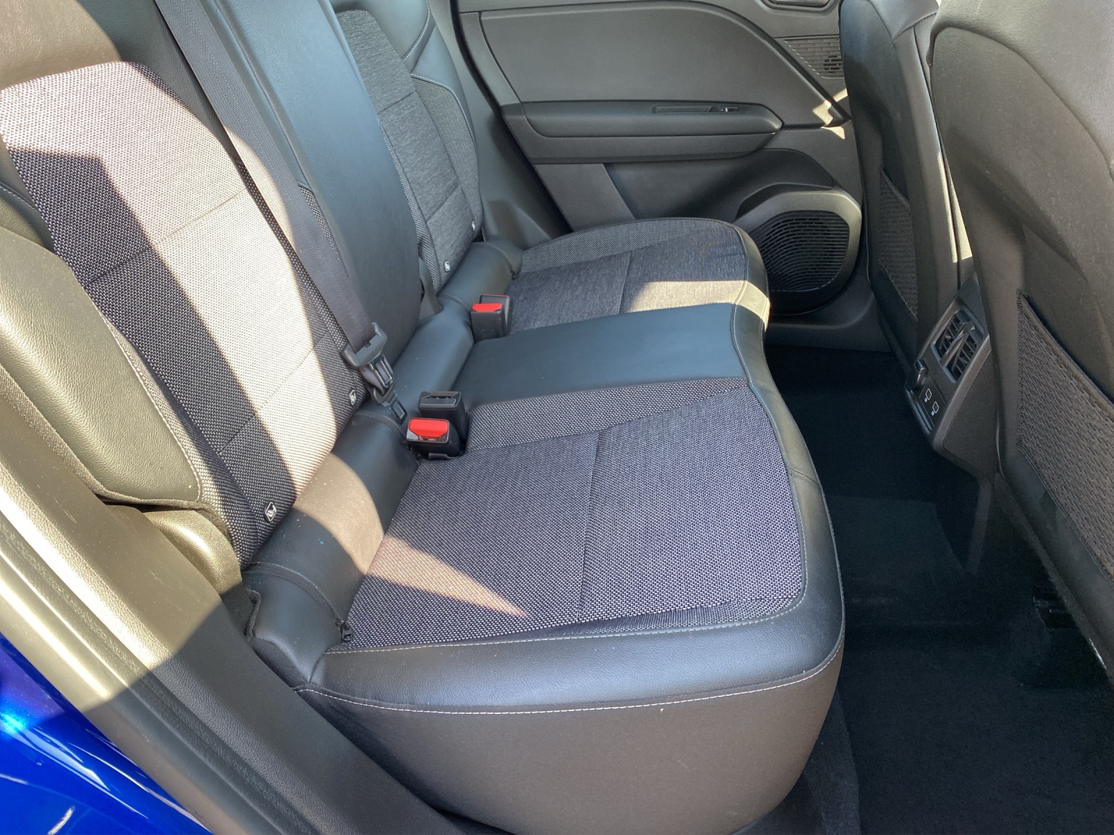 RENAULT Captur 1.3 TCe EDC Intens EDC-image-13