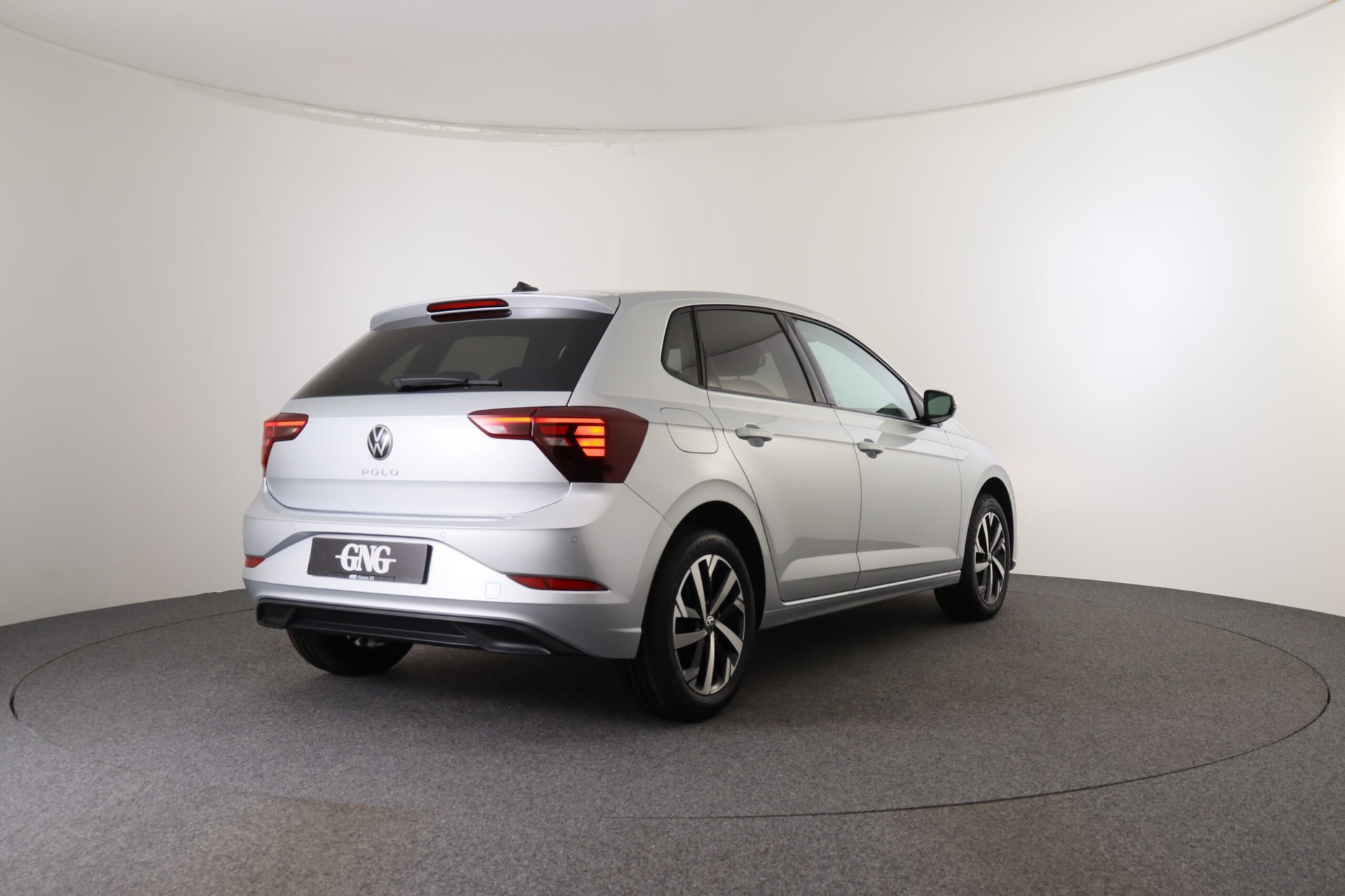 VW Polo 1.0 TSI Life DSG-image-2