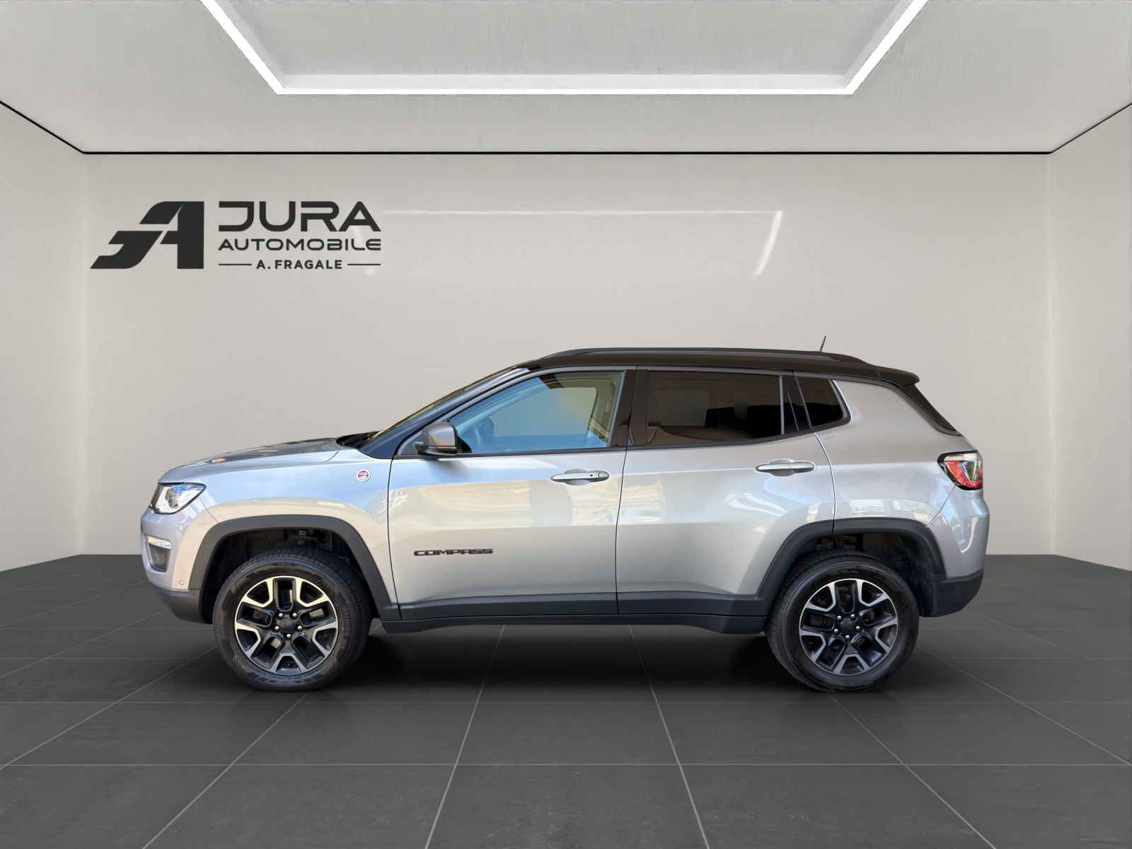 JEEP Compass 2.0 CRD Trailhawk AWD-image-3