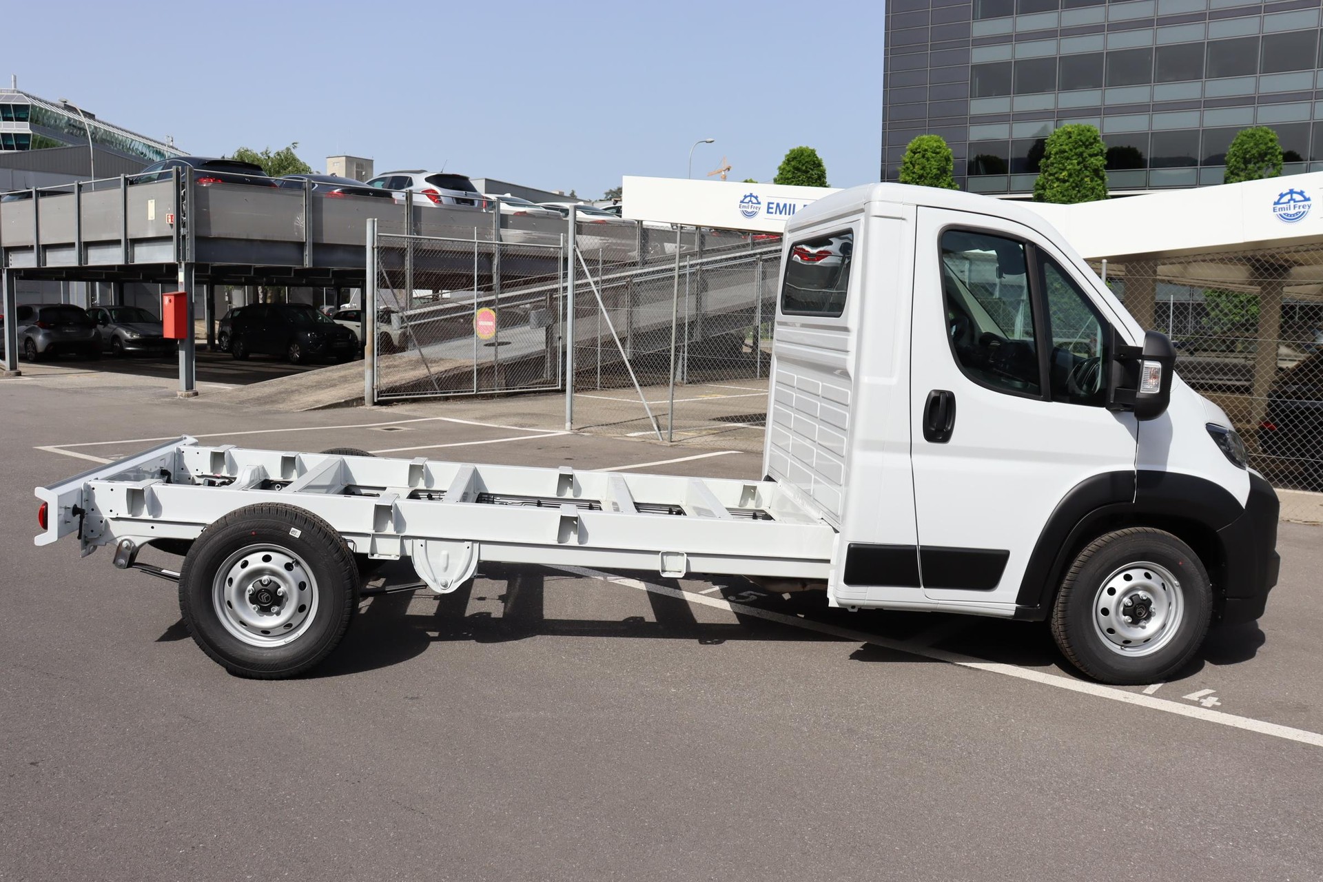 CITROEN Jumper Kab.-Ch. 35+ L2S 2.2 BlueHDi 140-showroom-element-1