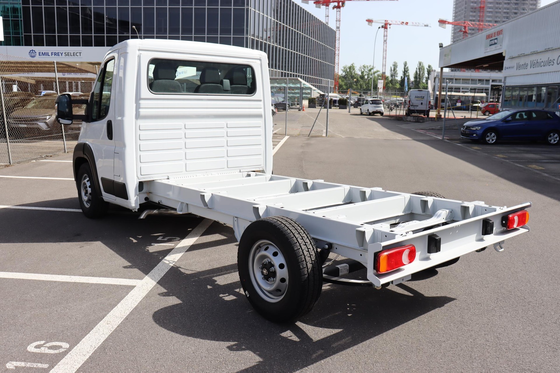 CITROEN Jumper Kab.-Ch. 35+ L2S 2.2 BlueHDi 140-showroom-element-3