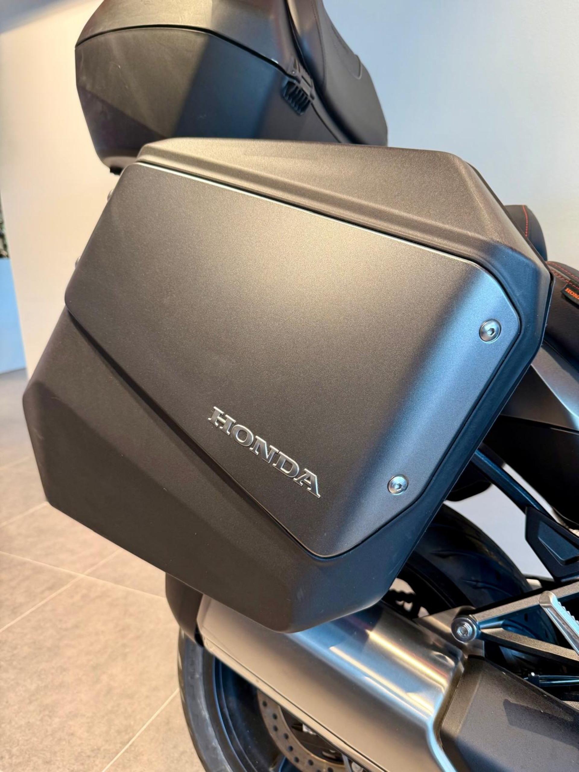 HONDA NT 1100 DCT-showroom-element-3