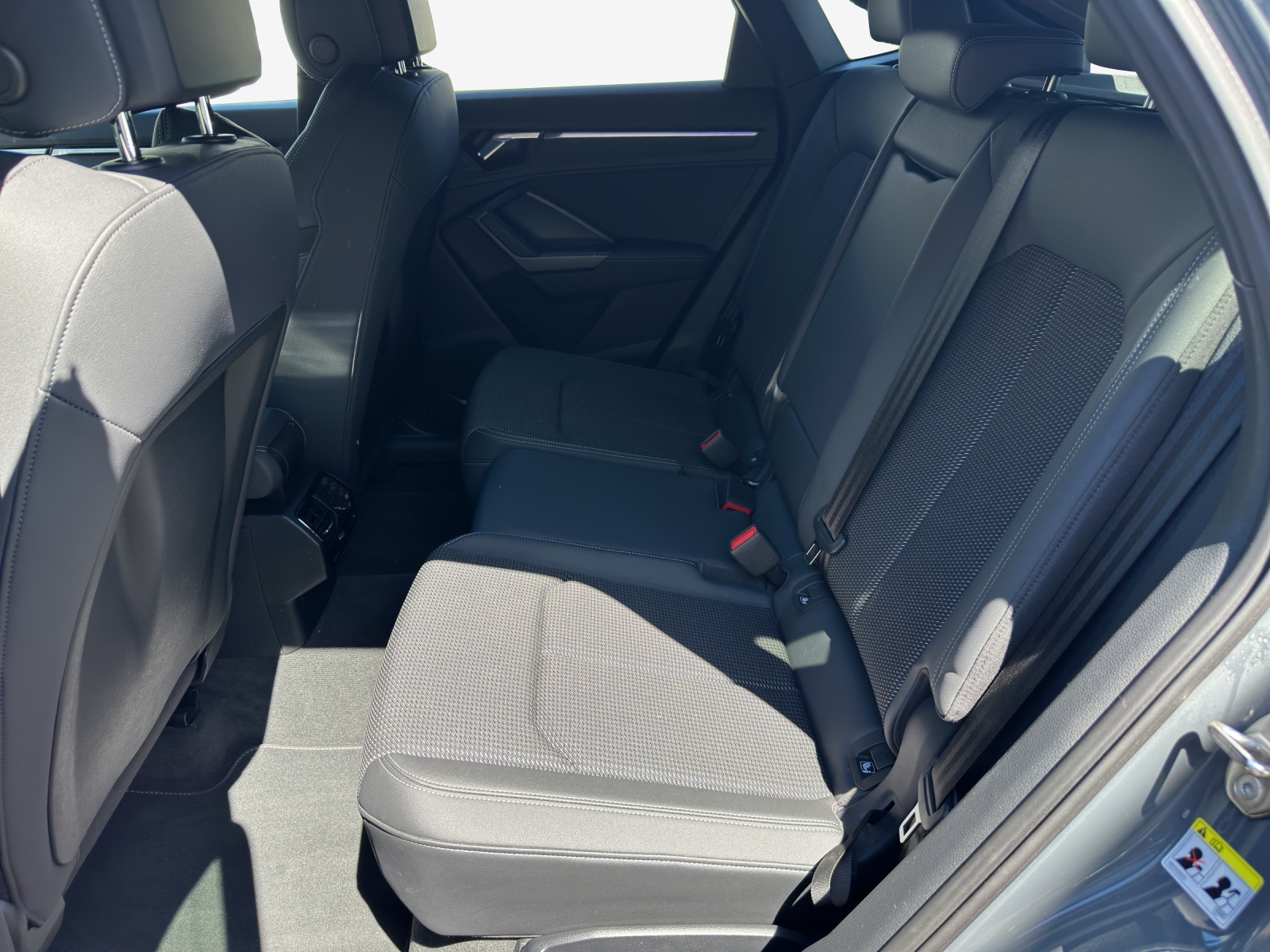 AUDI Q3 Sportback 45 TFSI e S-tronic-image-11