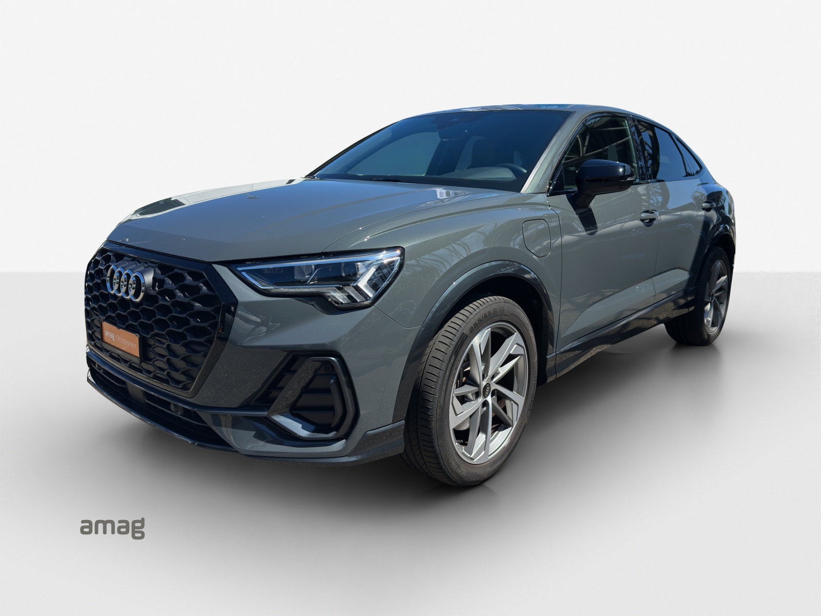 AUDI Q3 Sportback 45 TFSI e S-tronic-image-0