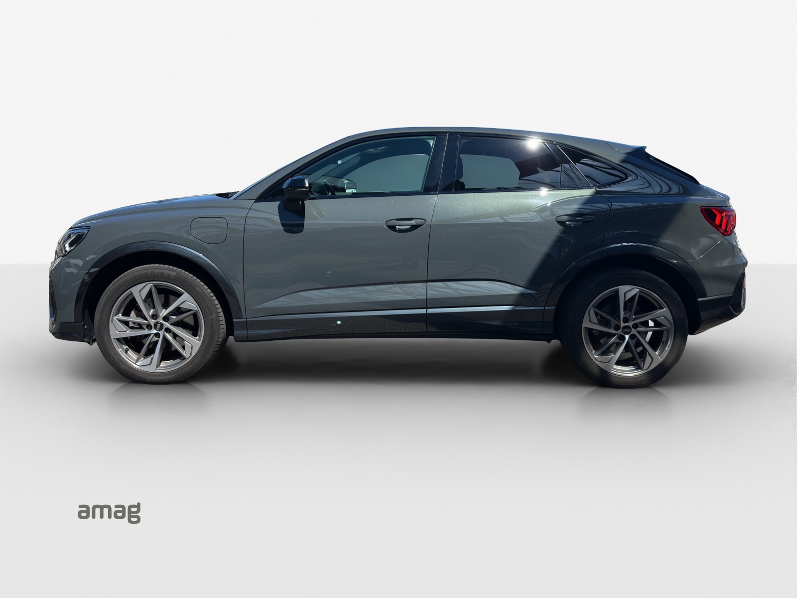 AUDI Q3 Sportback 45 TFSI e S-tronic-image-1