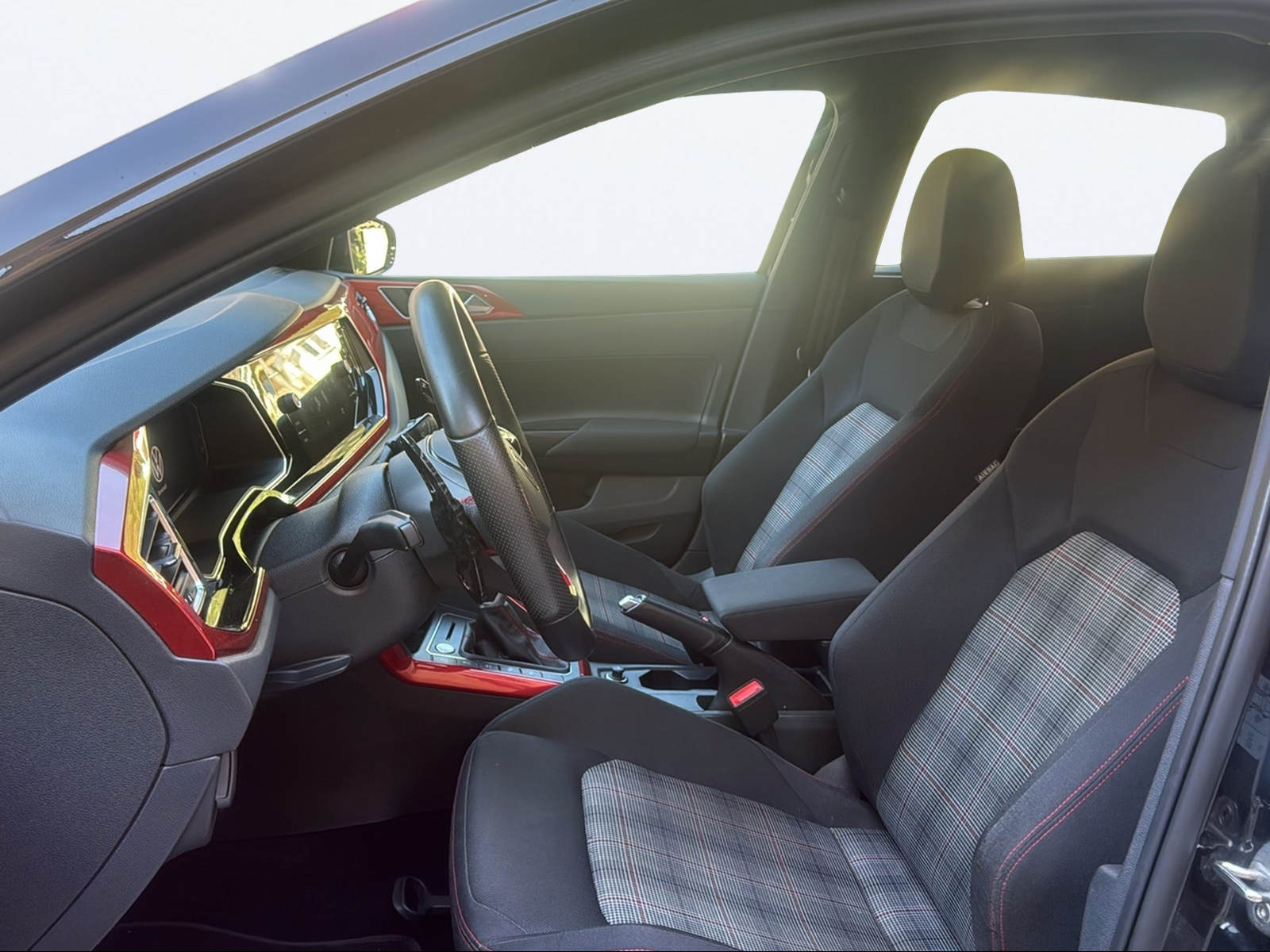 VW Polo 2.0 TSI GTI DSG-image-9