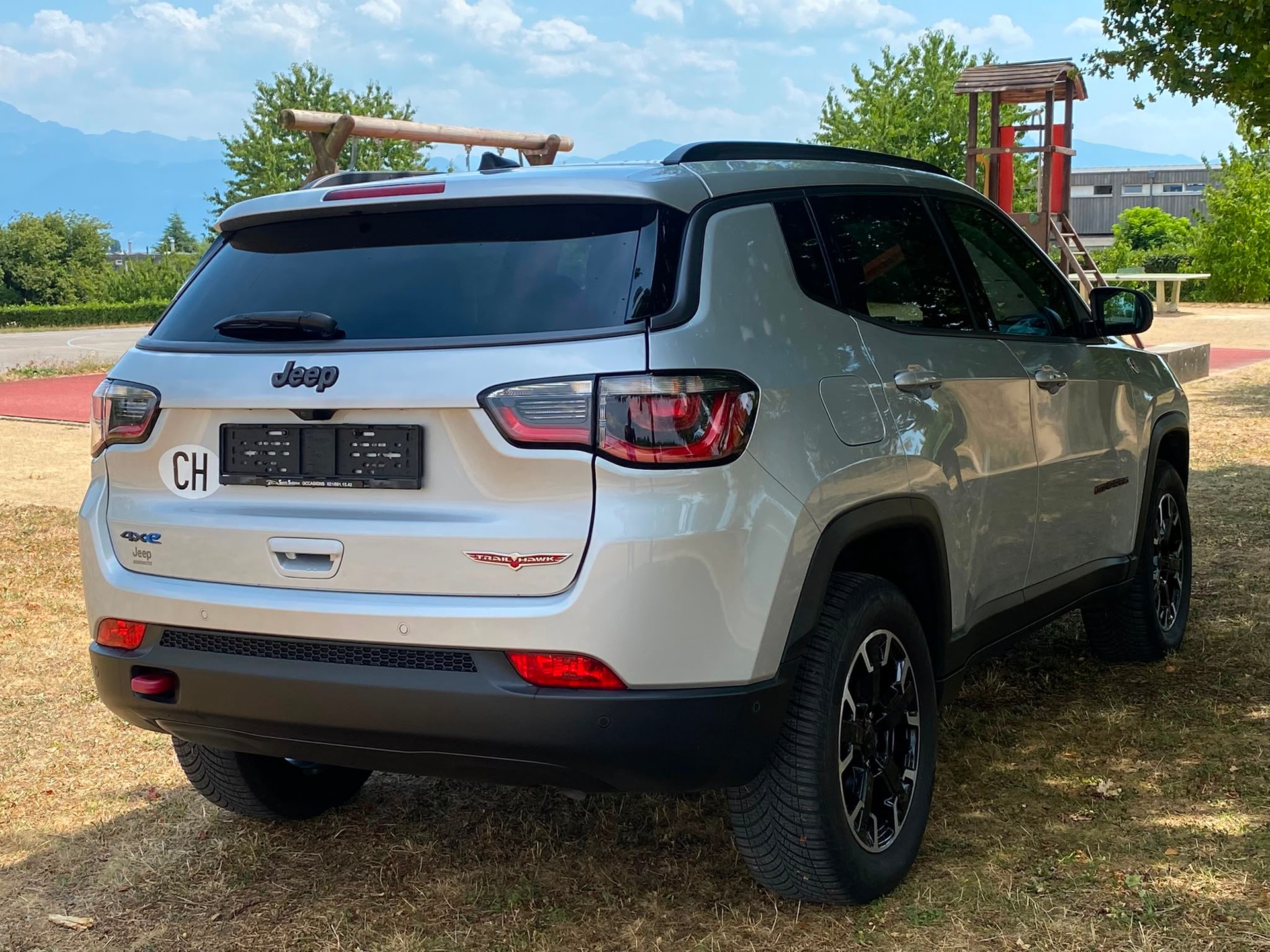JEEP Compass 1.3 T PHEV Trailhawk AWD - Véhicule Suisse de 1ère Main - Nouvelle Expertise - NEU MFK : 31.07.2026 - Garantie 12 mois-image-5