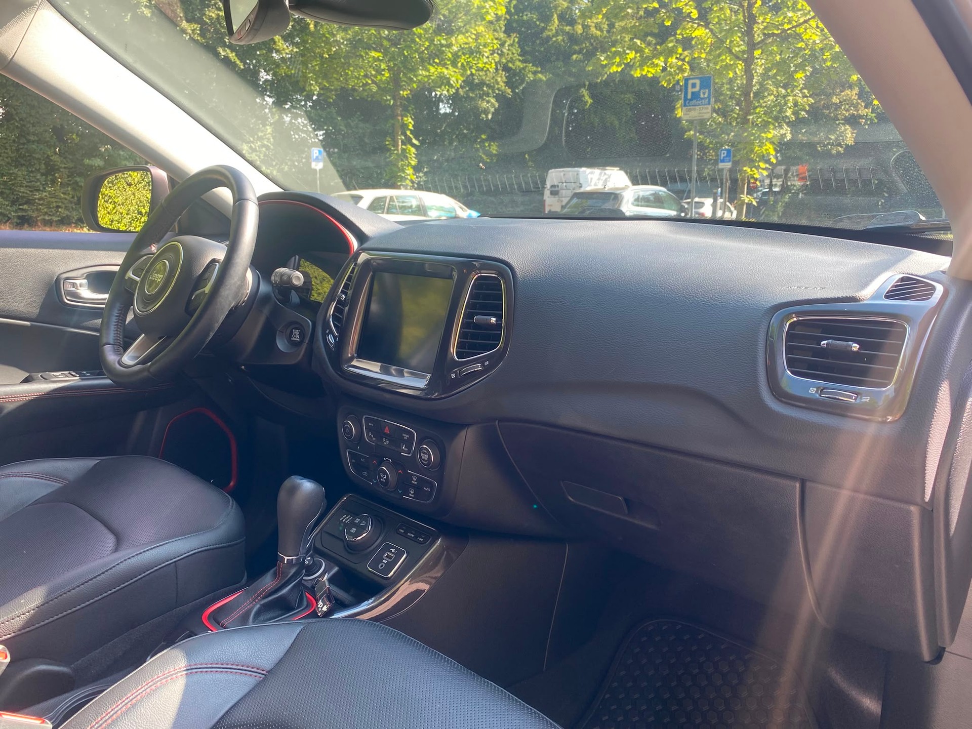 JEEP Compass 1.3 T PHEV Trailhawk AWD - Véhicule Suisse de 1ère Main - Nouvelle Expertise - NEU MFK : 31.07.2026 - Garantie 12 mois-image-15