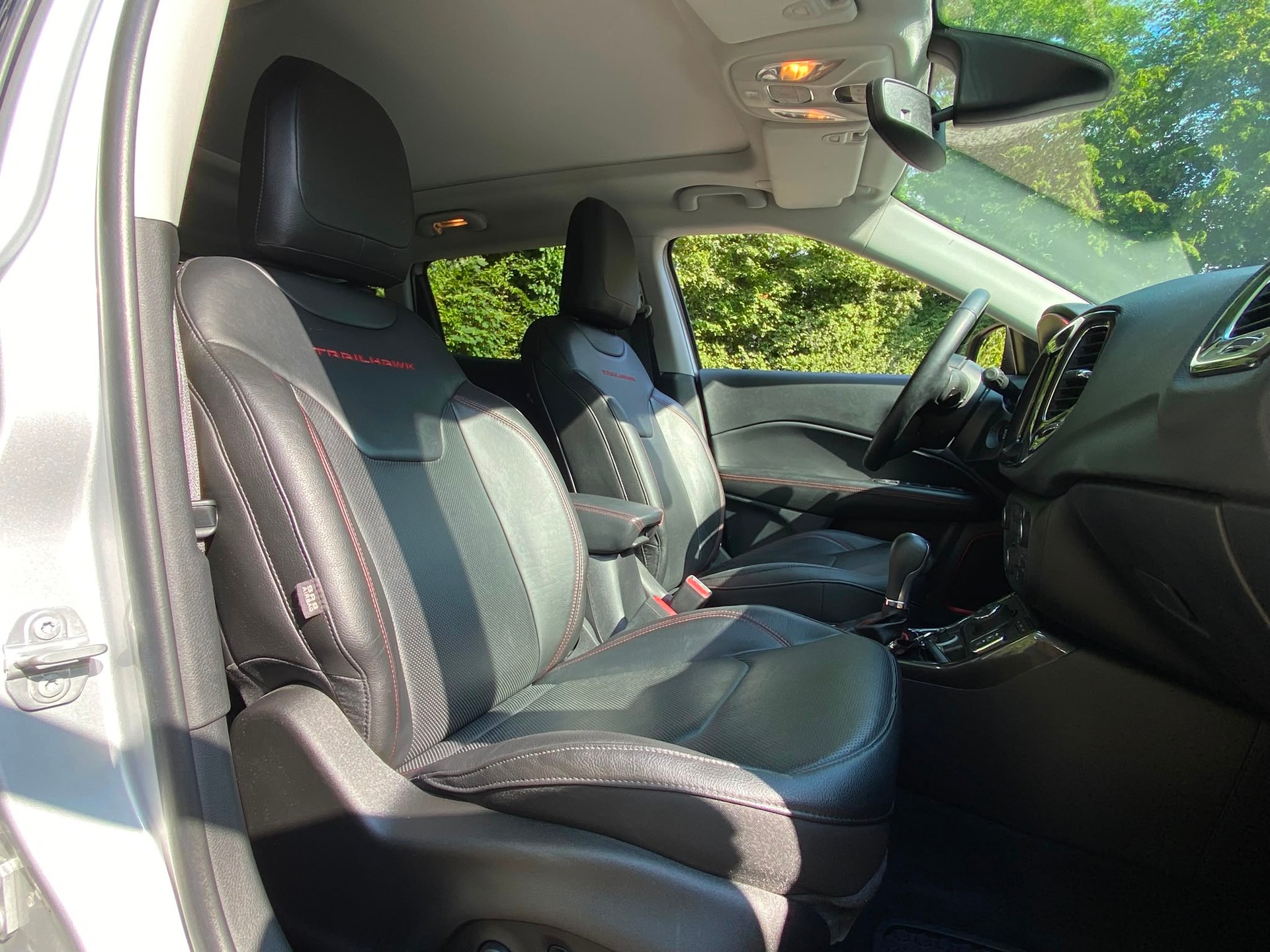 JEEP Compass 1.3 T PHEV Trailhawk AWD - Véhicule Suisse de 1ère Main - Nouvelle Expertise - NEU MFK : 31.07.2026 - Garantie 12 mois-image-11