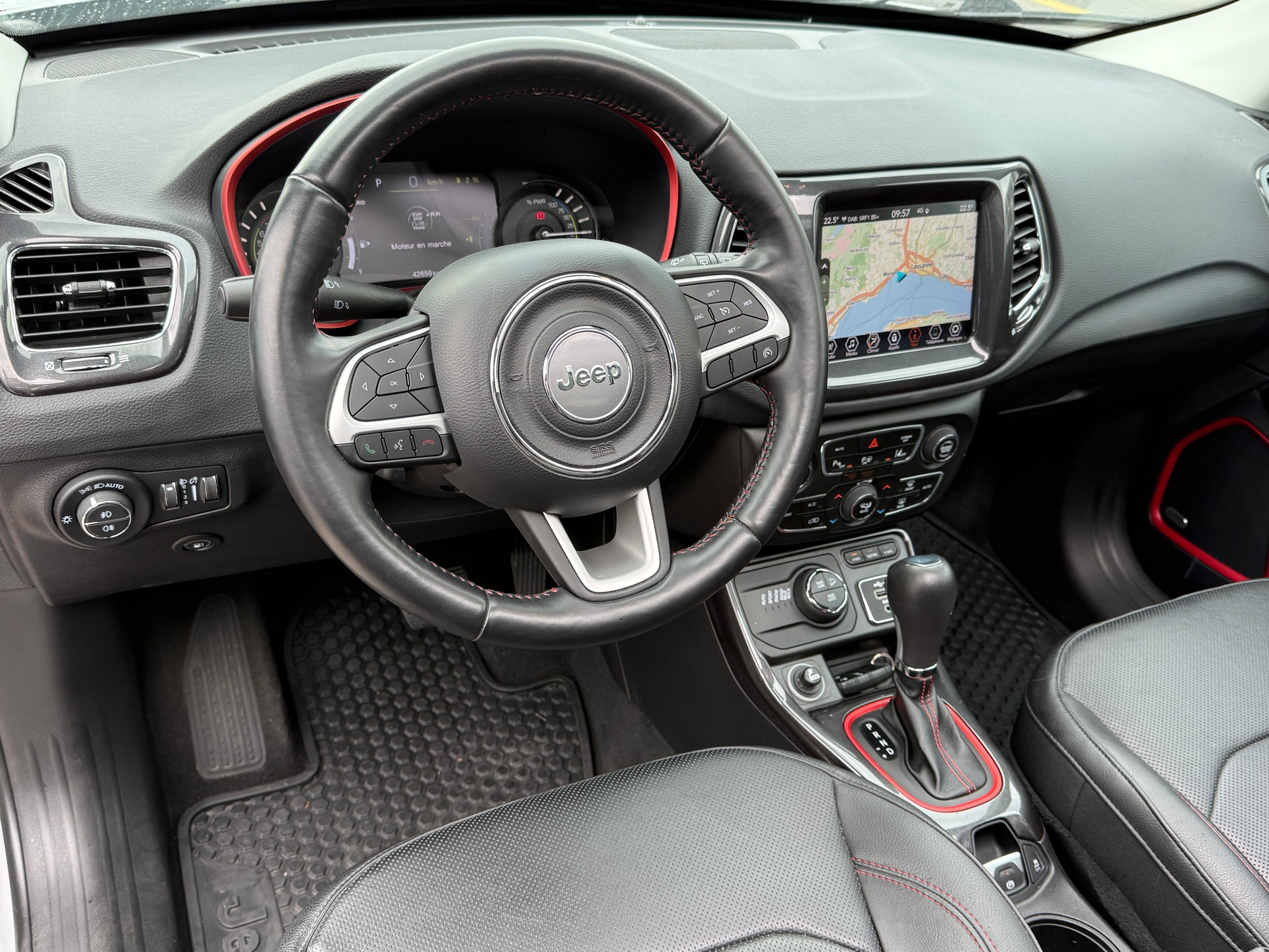 JEEP Compass 1.3 T PHEV Trailhawk AWD - Véhicule Suisse de 1ère Main - Nouvelle Expertise - NEU MFK : 31.07.2026 - Garantie dès 350.--image-18