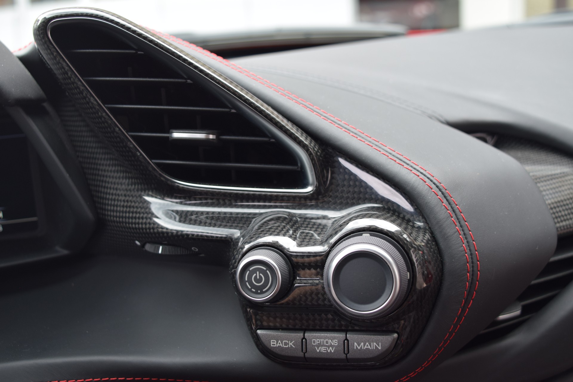 FERRARI 488 GTB 3.9 V8-image-15