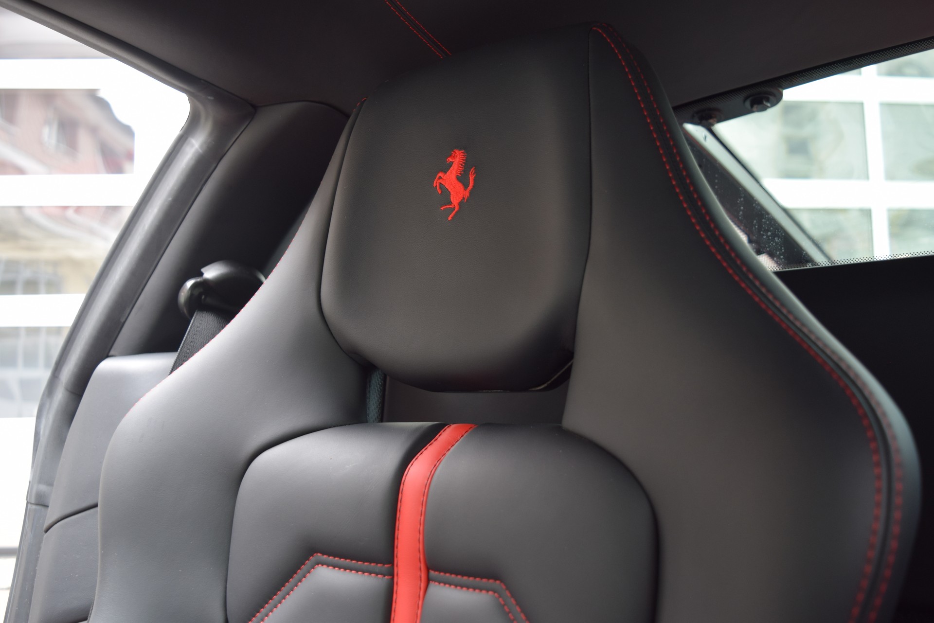 FERRARI 488 GTB 3.9 V8-image-18