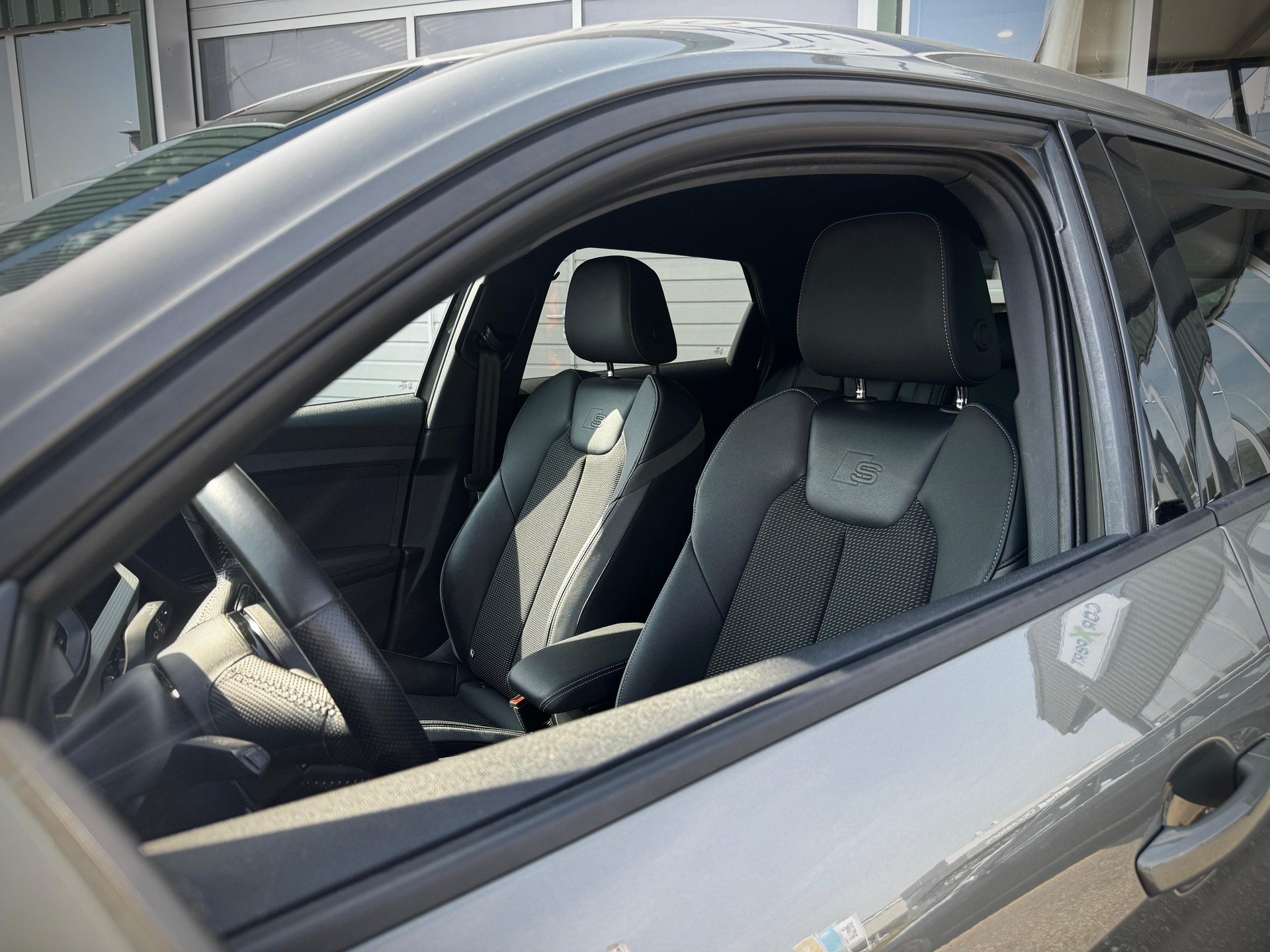AUDI A1 Sportback 40 TFSI S Line S-tronic-image-12