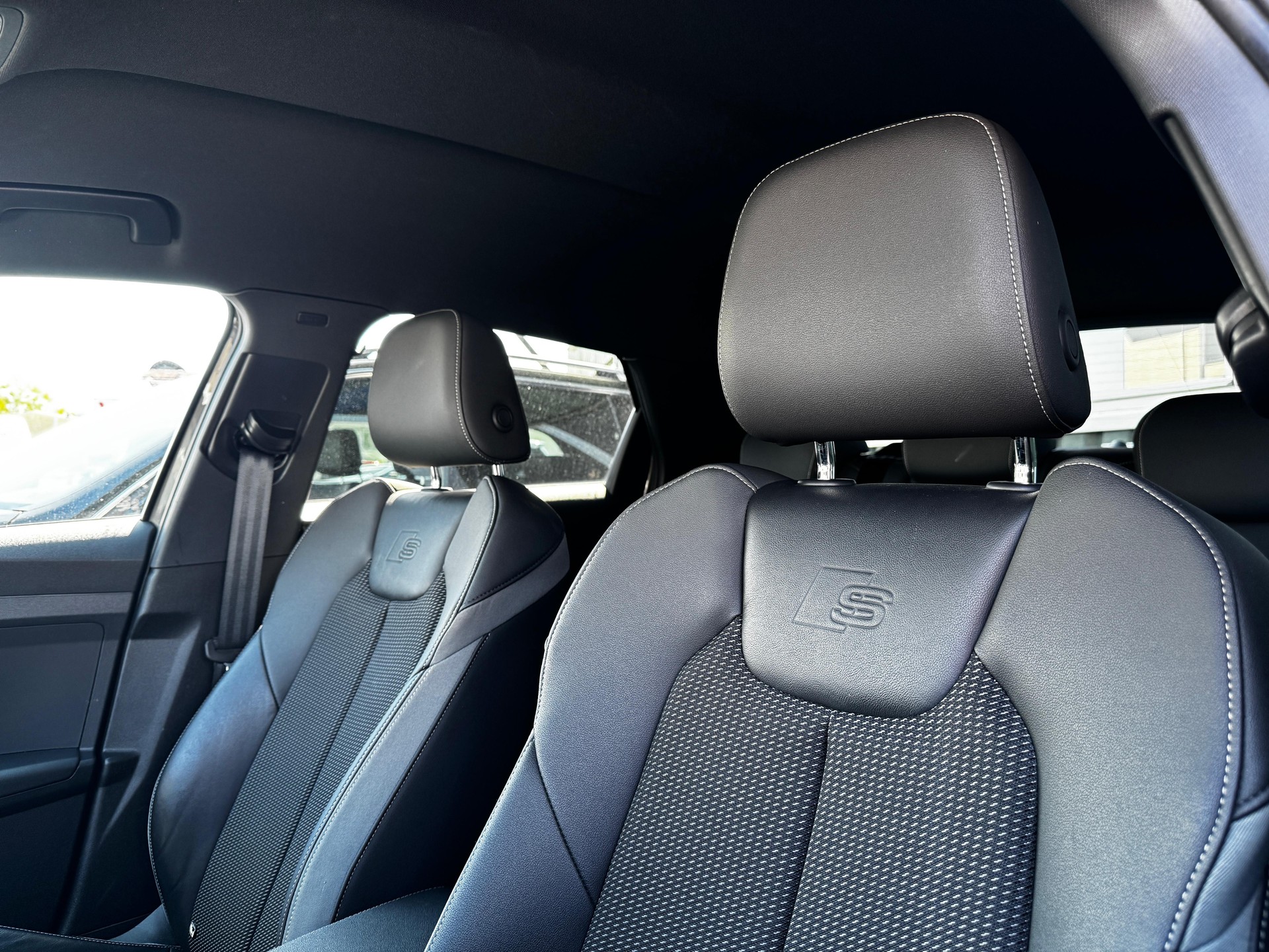 AUDI A1 Sportback 40 TFSI S Line S-tronic-image-13