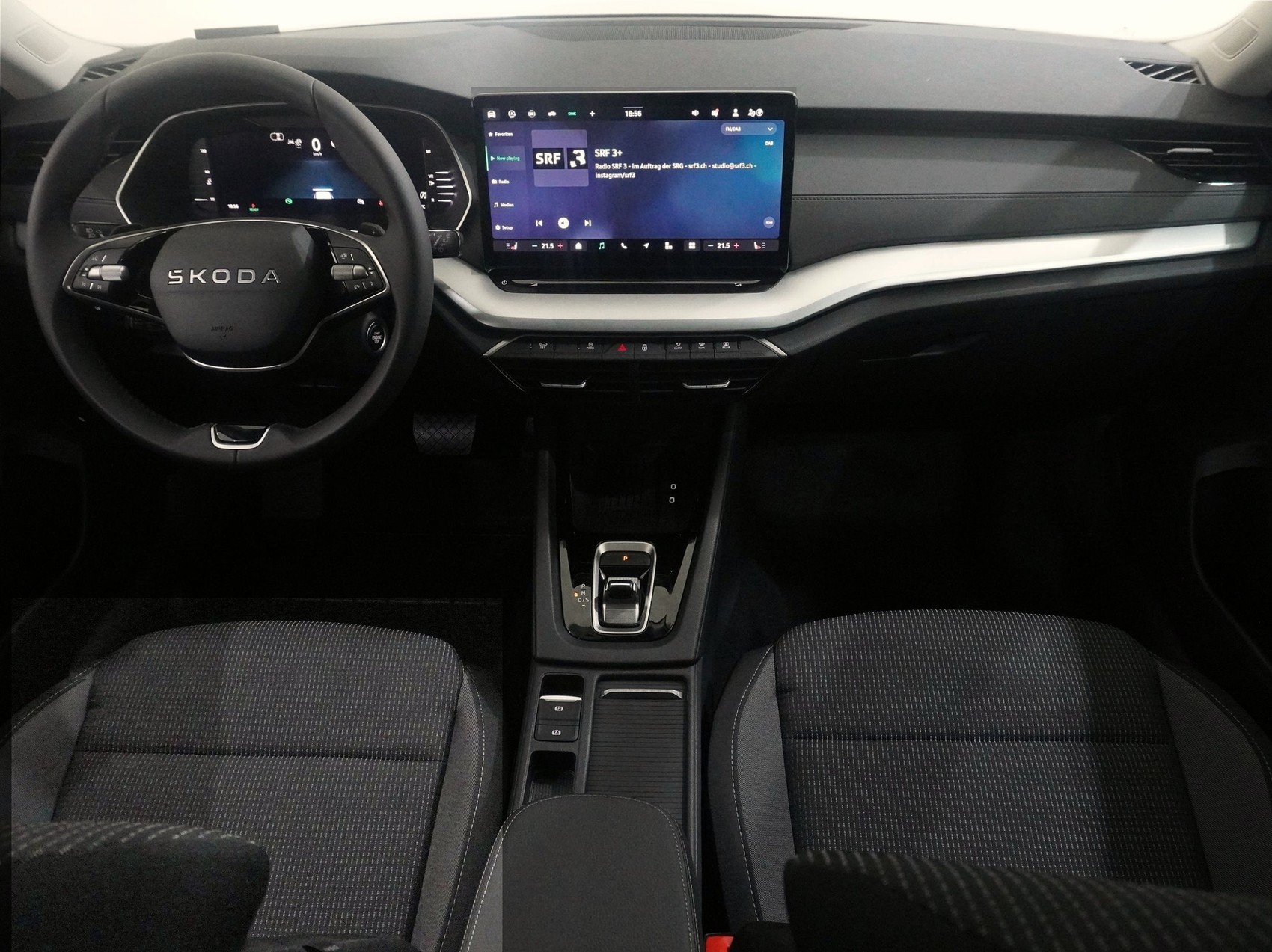 SKODA Octavia 2.0 TSI Selection-Loft 4x4 DSG-image-11