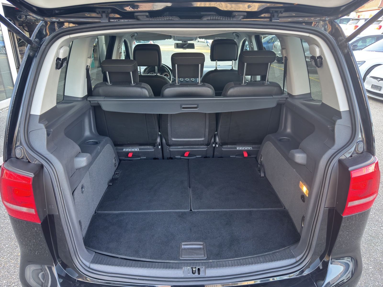 VW Touran 1.4 TSI Comfortline DSG-image-22