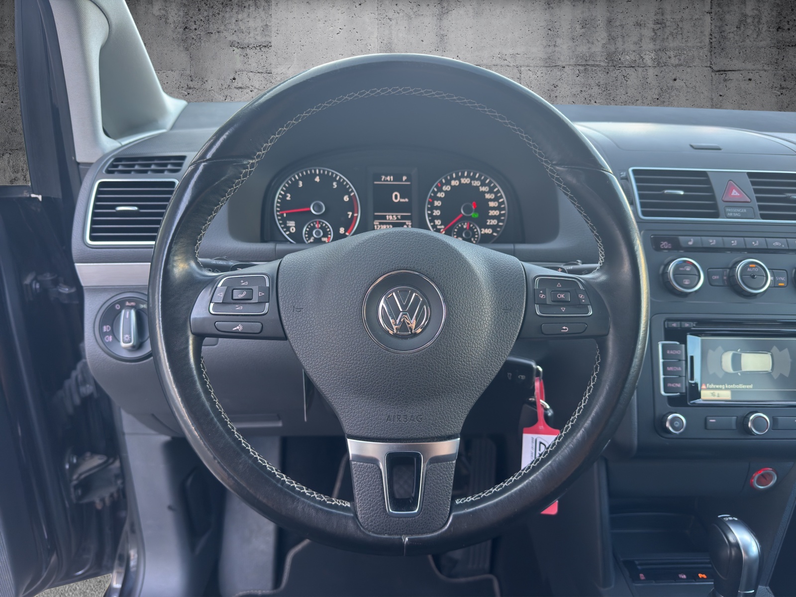 VW Touran 1.4 TSI Comfortline DSG-image-13