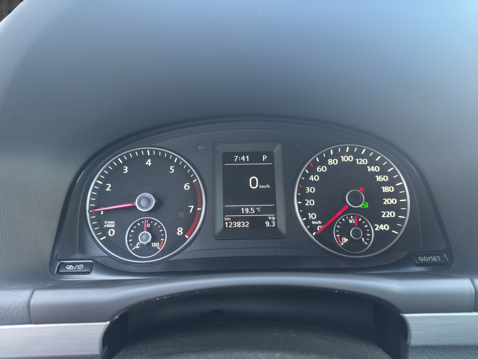 VW Touran 1.4 TSI Comfortline DSG-image-14