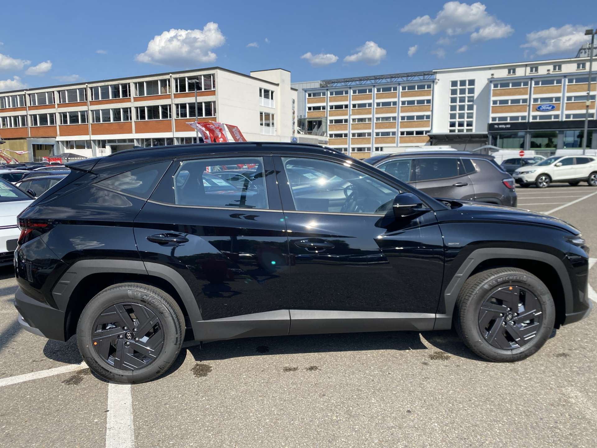 HYUNDAI Tucson 1.6 TGDI HEV Black Line Automat-image-10