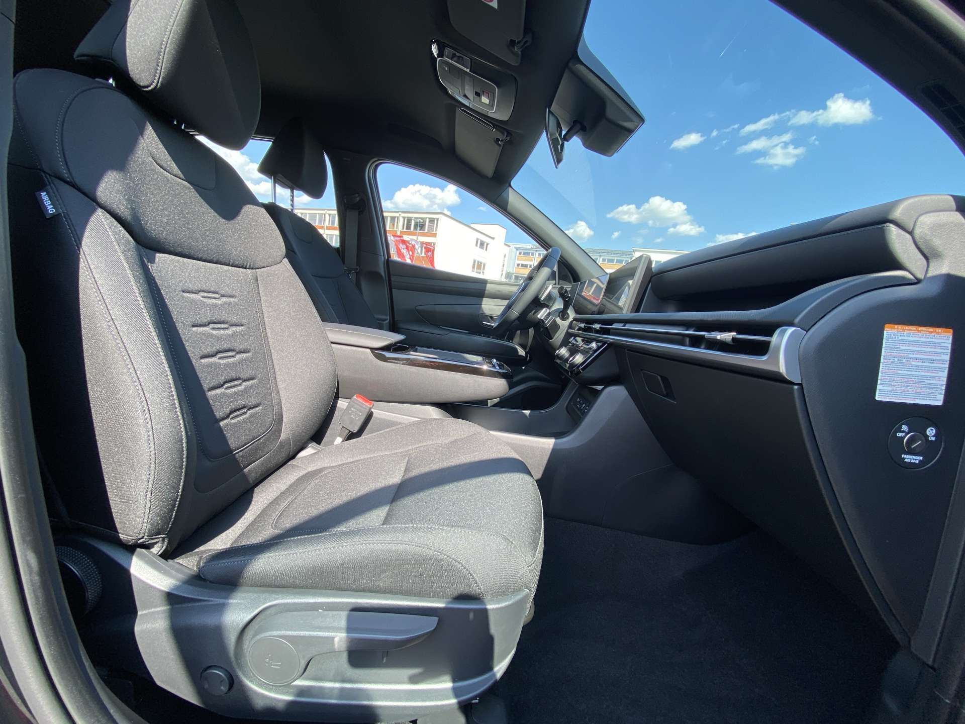 HYUNDAI Tucson 1.6 TGDI HEV Black Line Automat-image-12