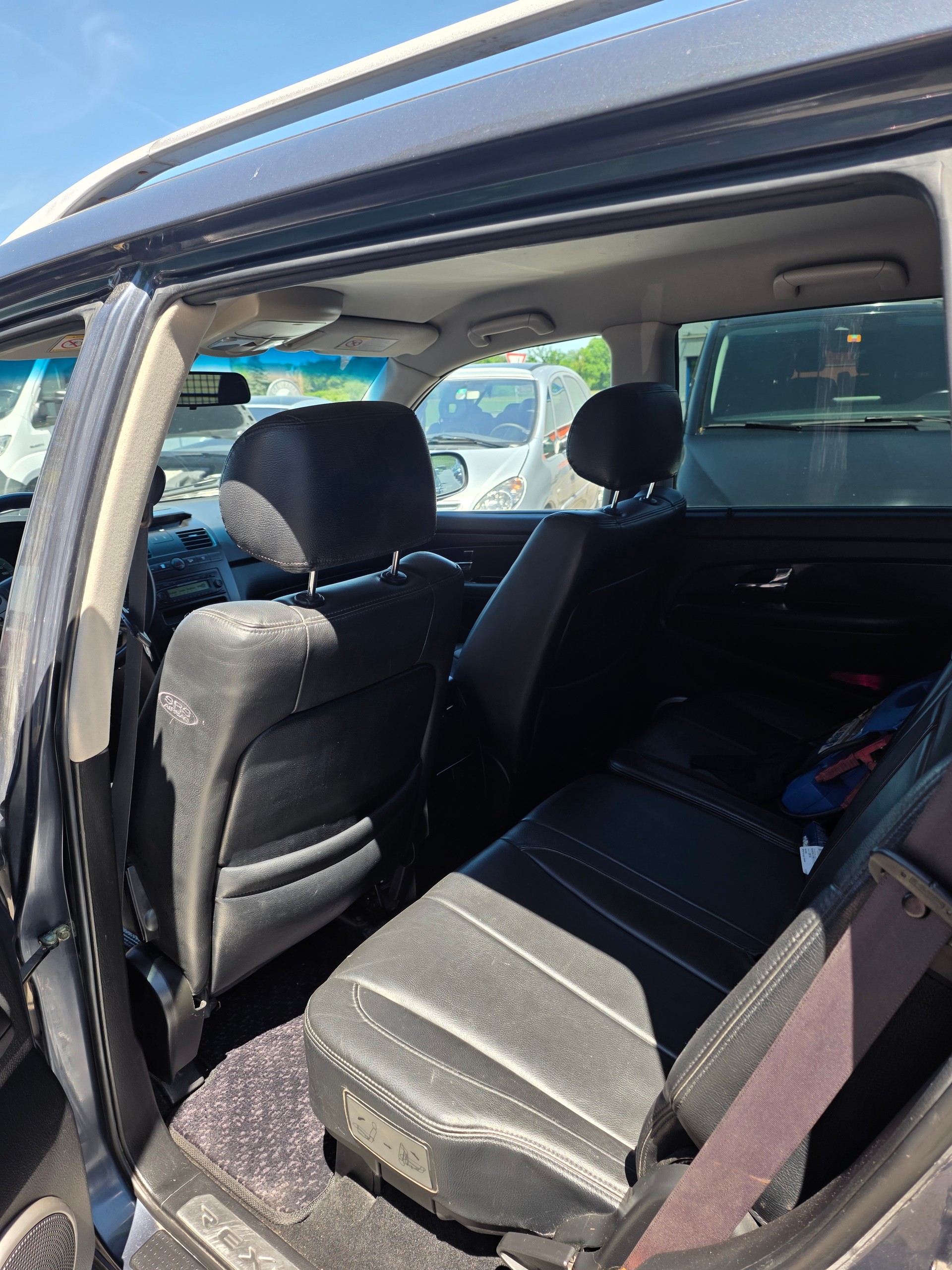 KGM-SsangYong Rexton RX 270 Xdi Edition Automat-image-7