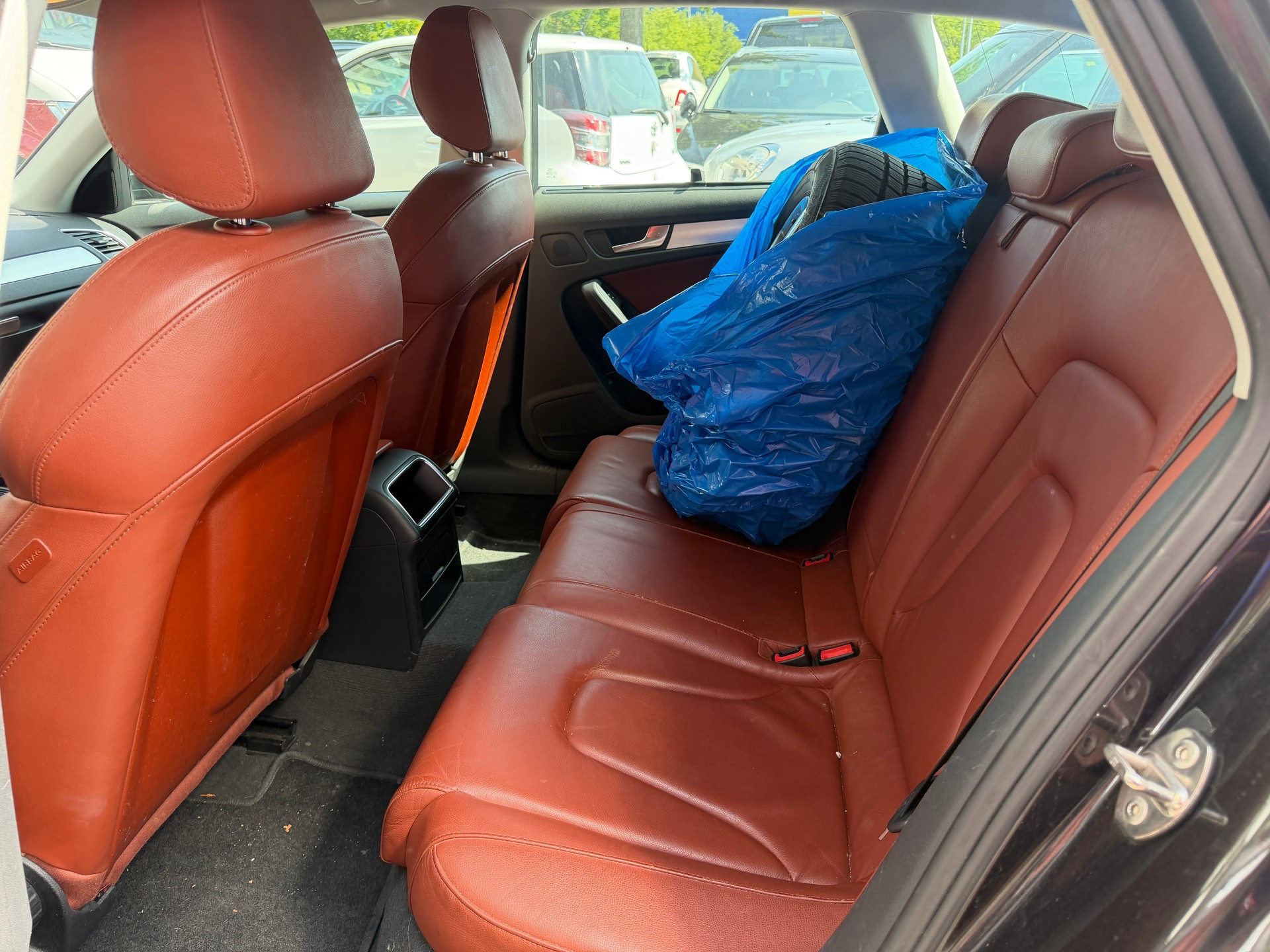 AUDI A4 Avant 2.0 TDI-image-7