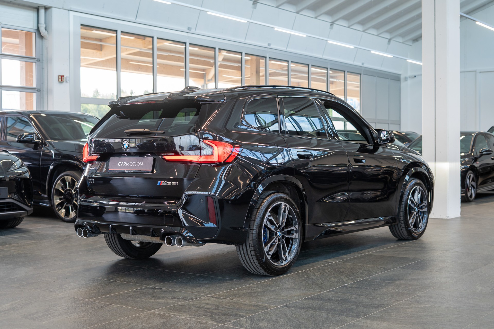 BMW X1 M35i / Head-Up / Harman Kardon / 360° Kamera-image-6