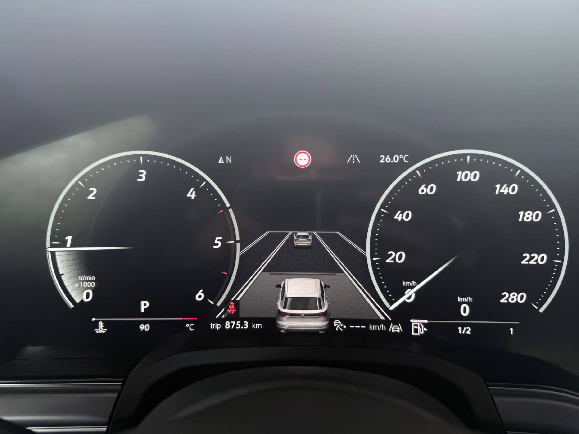 VW Touareg 3.0 V6 TDI 286 R-Line-image-9