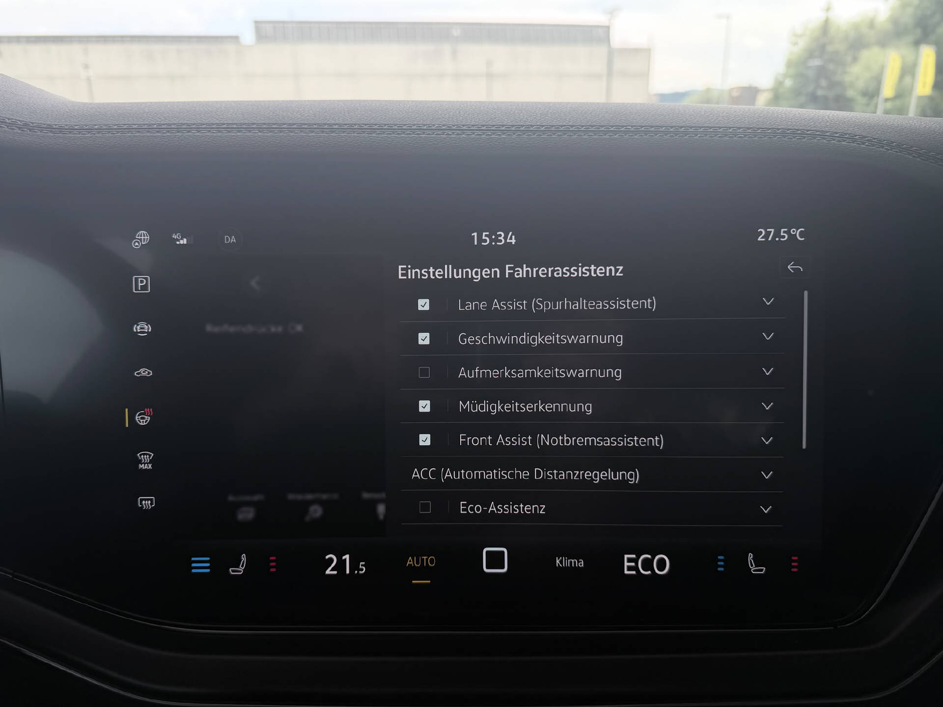 VW Touareg 3.0 V6 TDI 286 R-Line-image-14